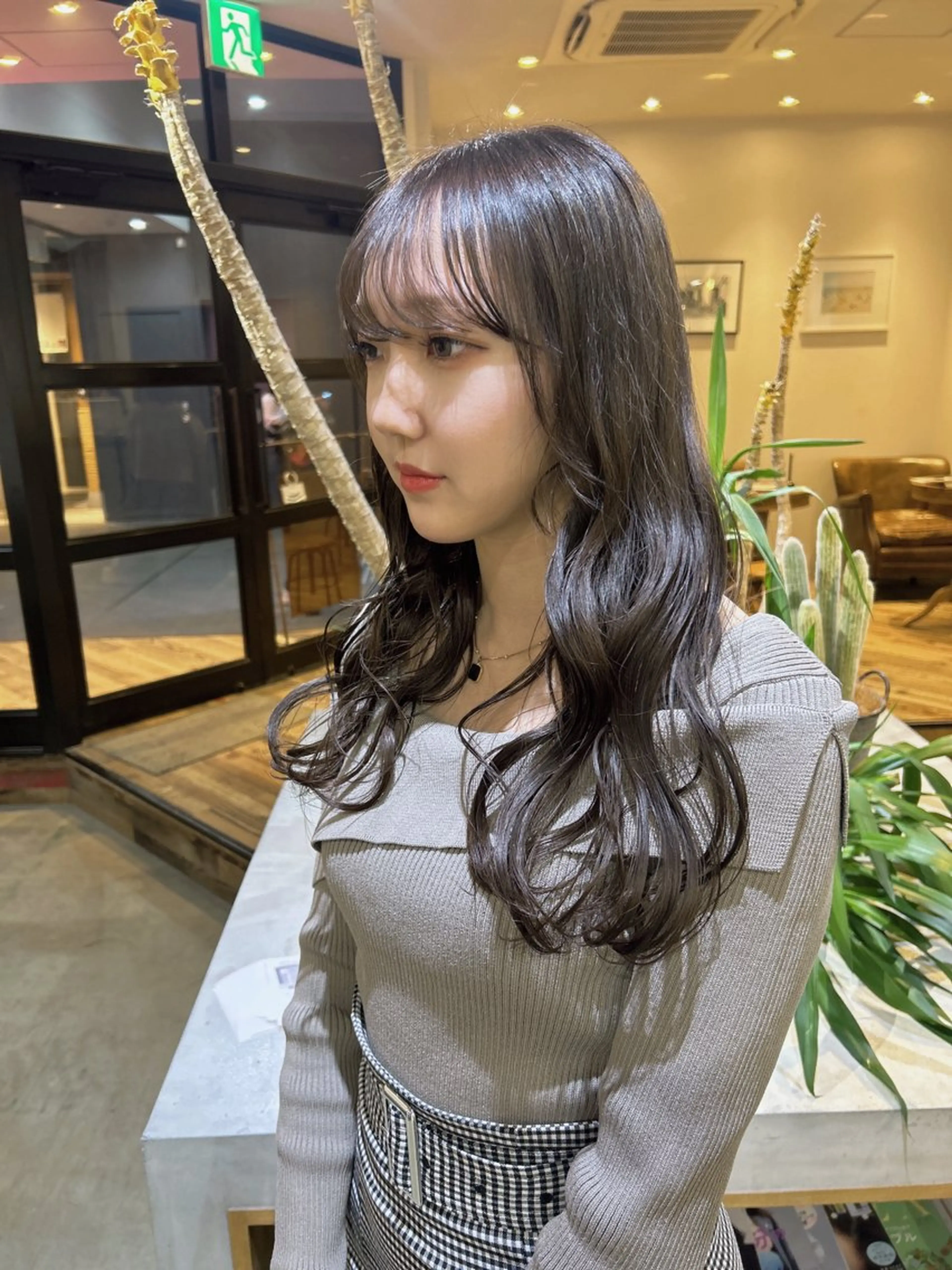 ロング カット ヘアカラー トリートメント 透明感カラー/ 髪質改善✨️🎀萌愛のヘアスタイル