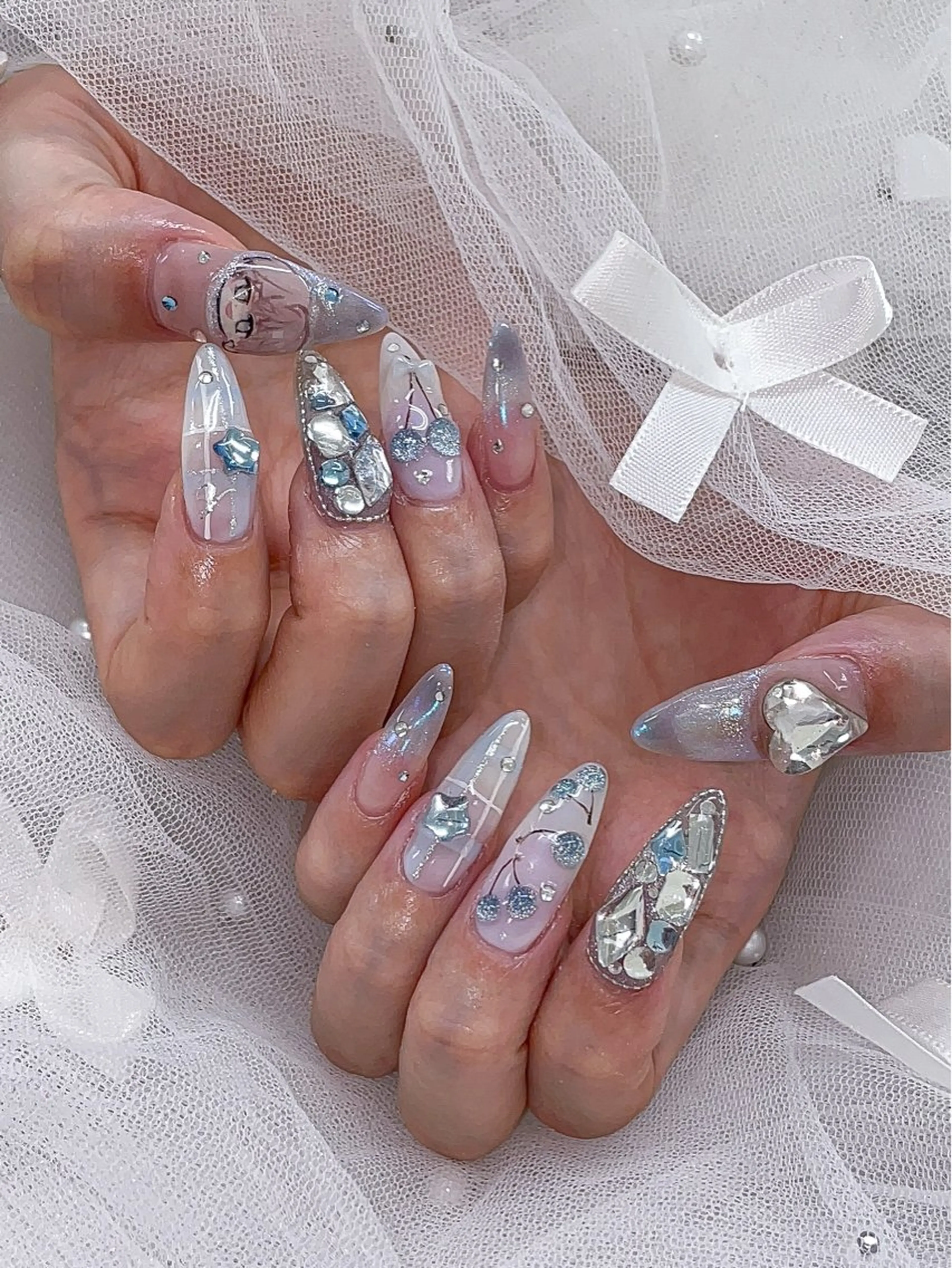 ネイル ハート ハンドネイル 五十嵐 美智のネイルデザイン