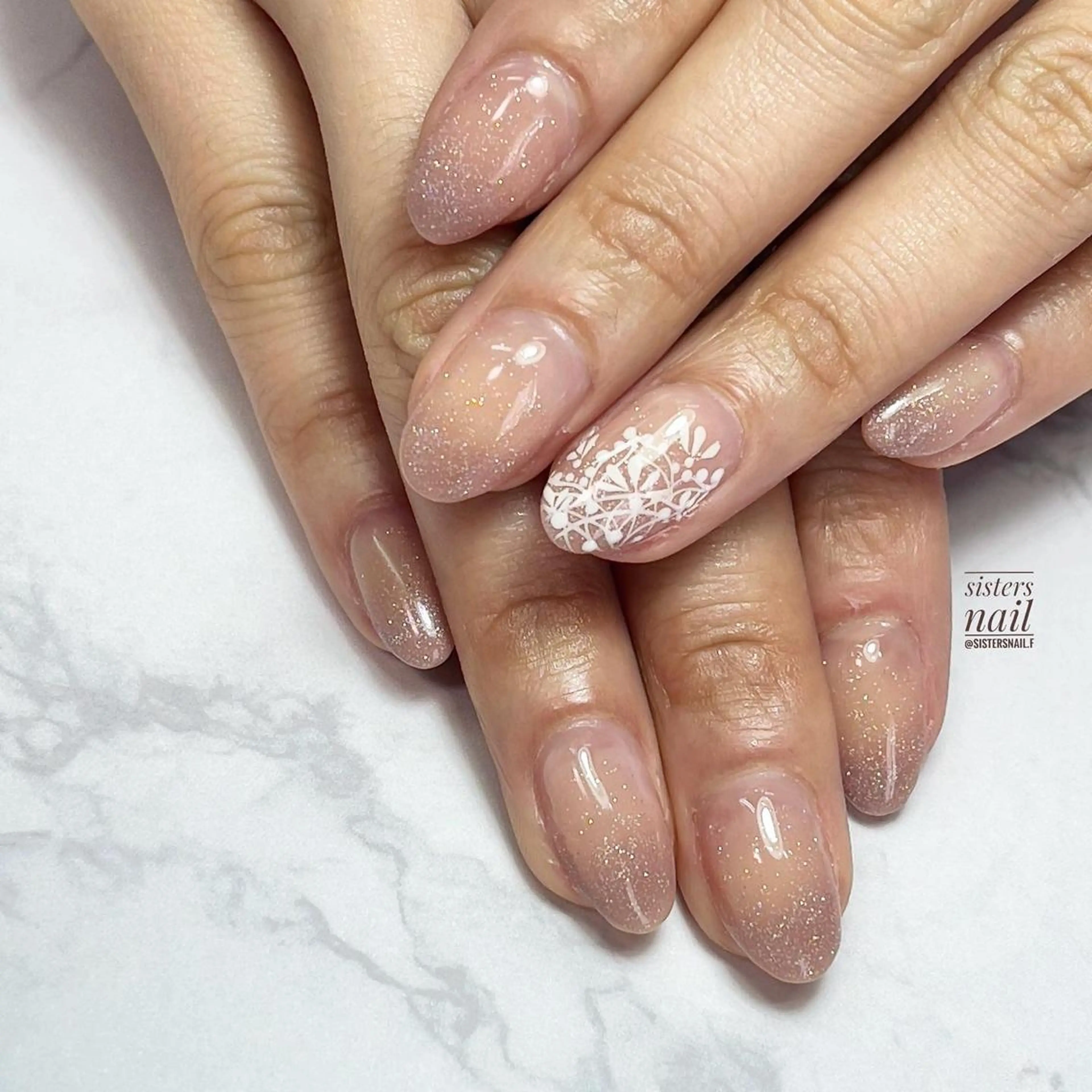 ネイル アートネイル 入学式 グラデーション 卒業式 キラキラネイル sisters nail.fのネイルデザイン