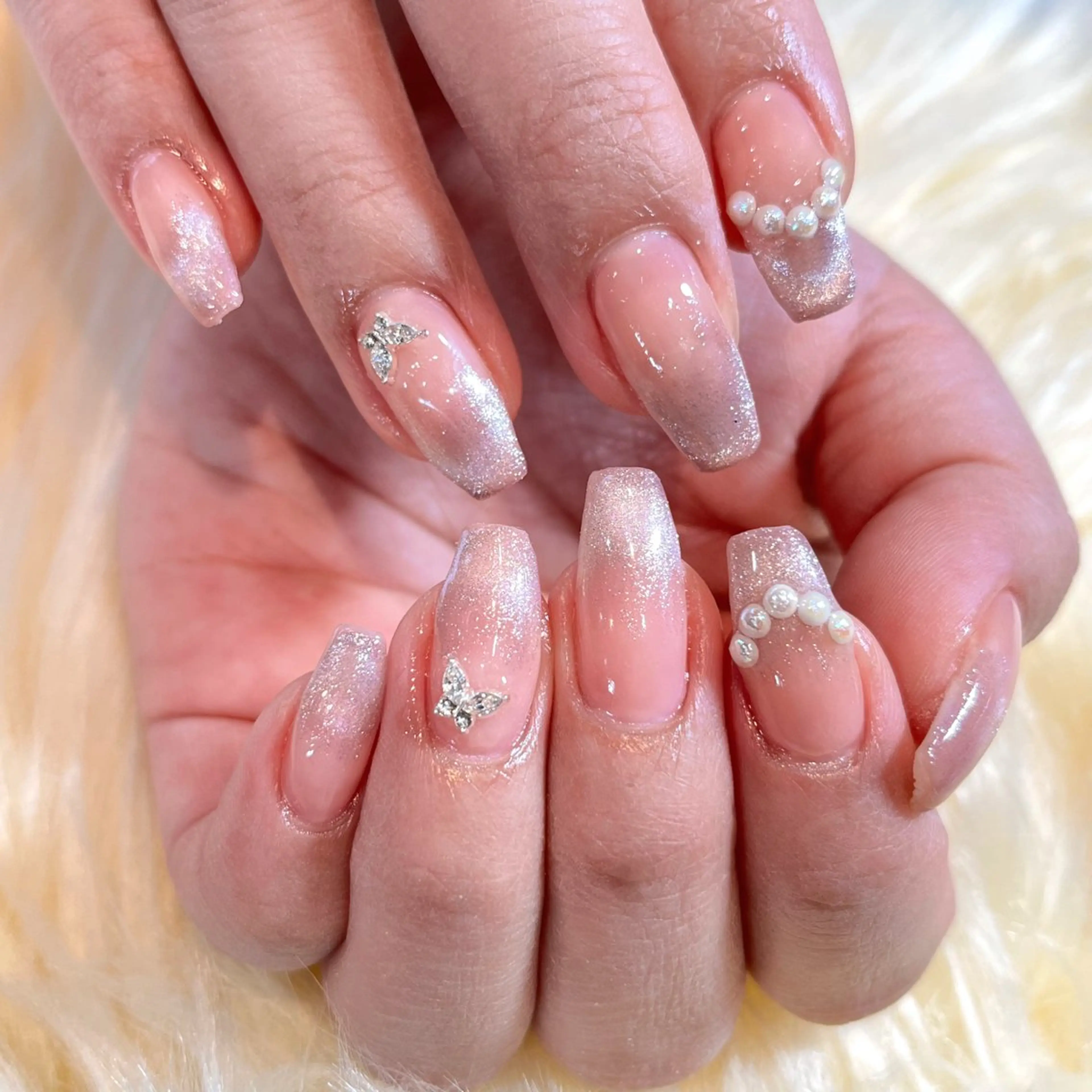 ネイル ハンドネイル Betty ✶のマツエク・マツパデザイン