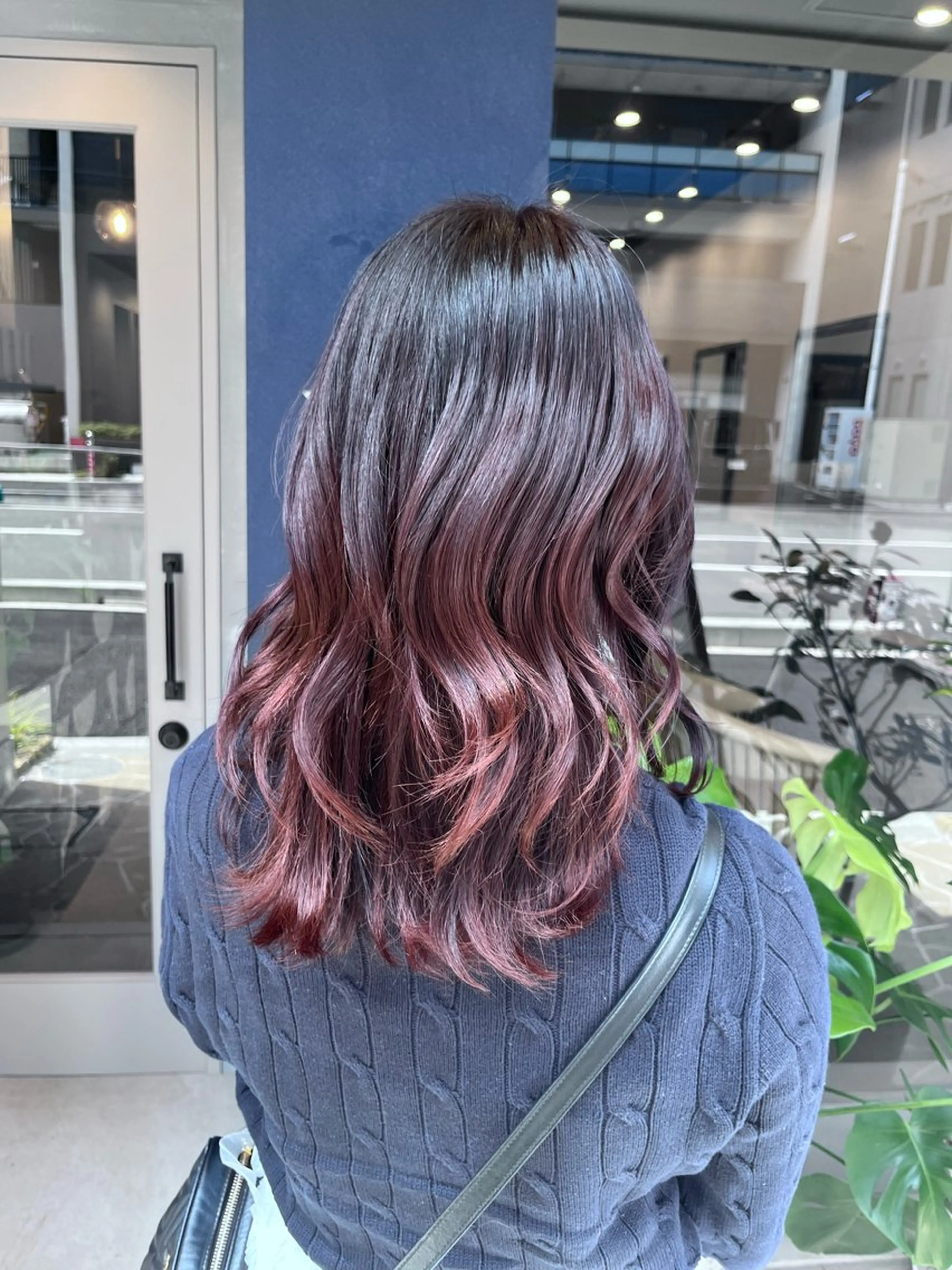 セミロング カラー ブリーチ レッドカラー カット ヘアカラー dogstar小林諒 パーマ/レイヤーのヘアスタイル