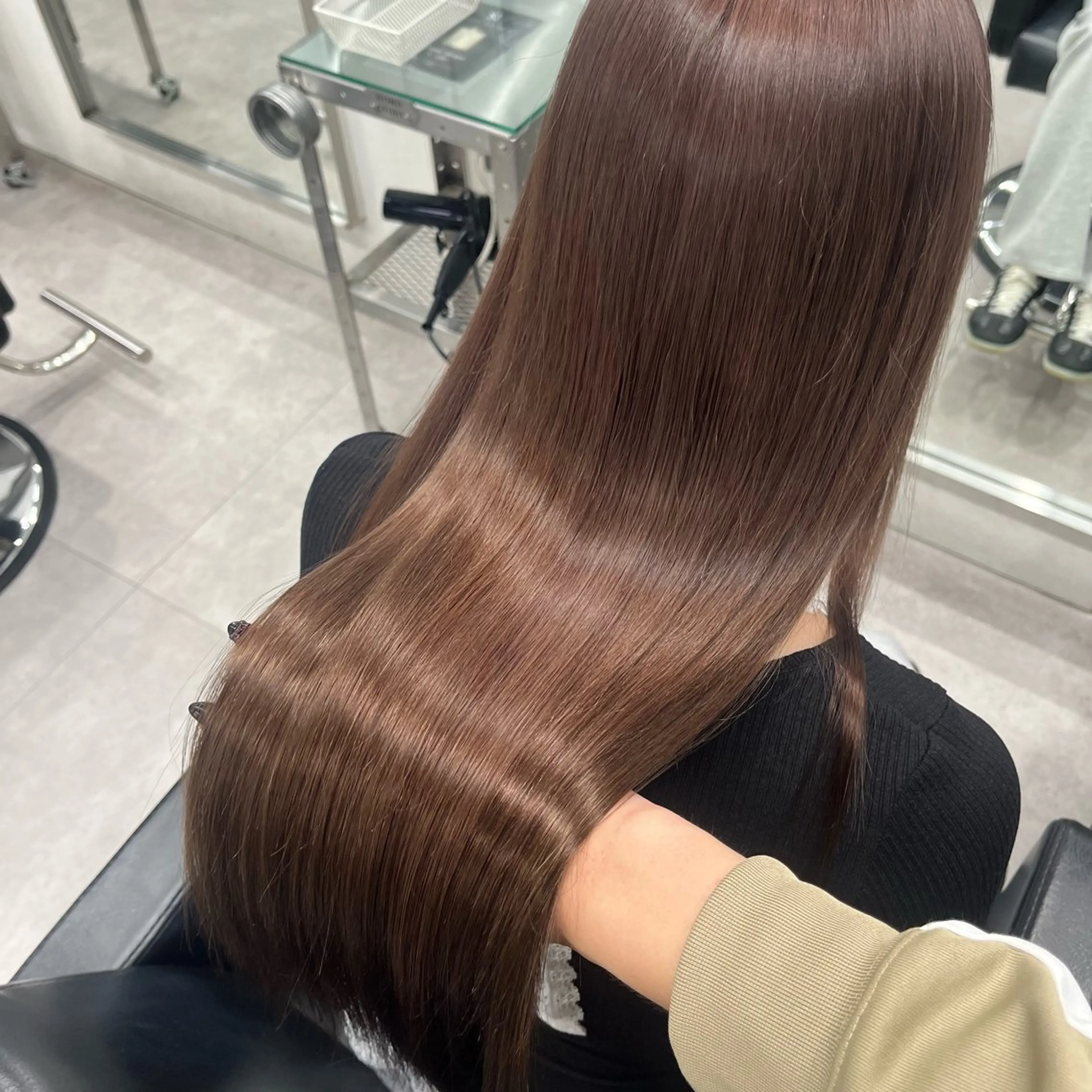 カラー ブリーチ ブラウンカラー 透明感カラー ヘアカラー やまもと ここのヘアスタイル