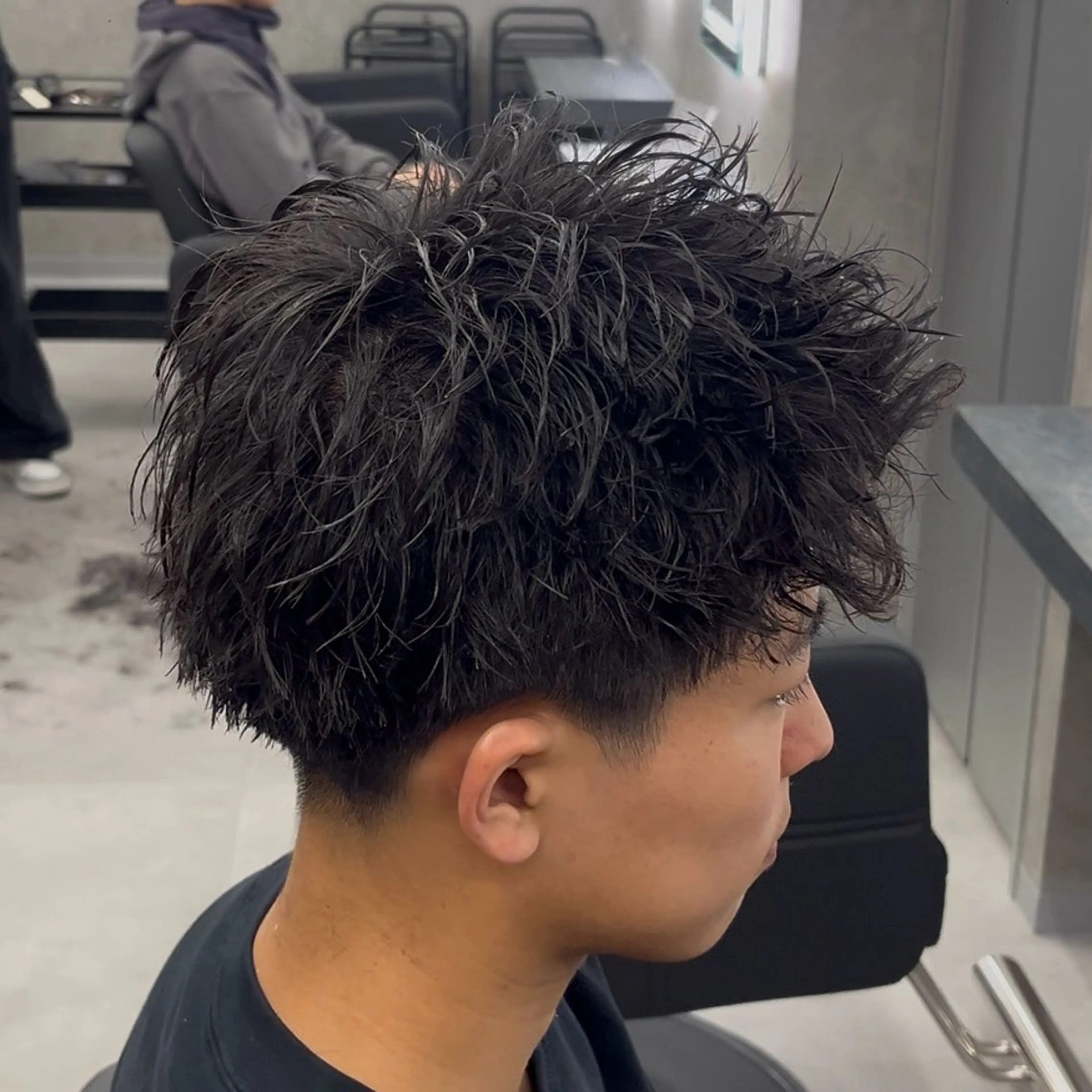 ショート パーマ ヘアアレンジ メンズ メンズパーマ 刈り上げ カット パーマ 【札幌メンズ特化】 🔥RIKU🔥のヘアスタイル