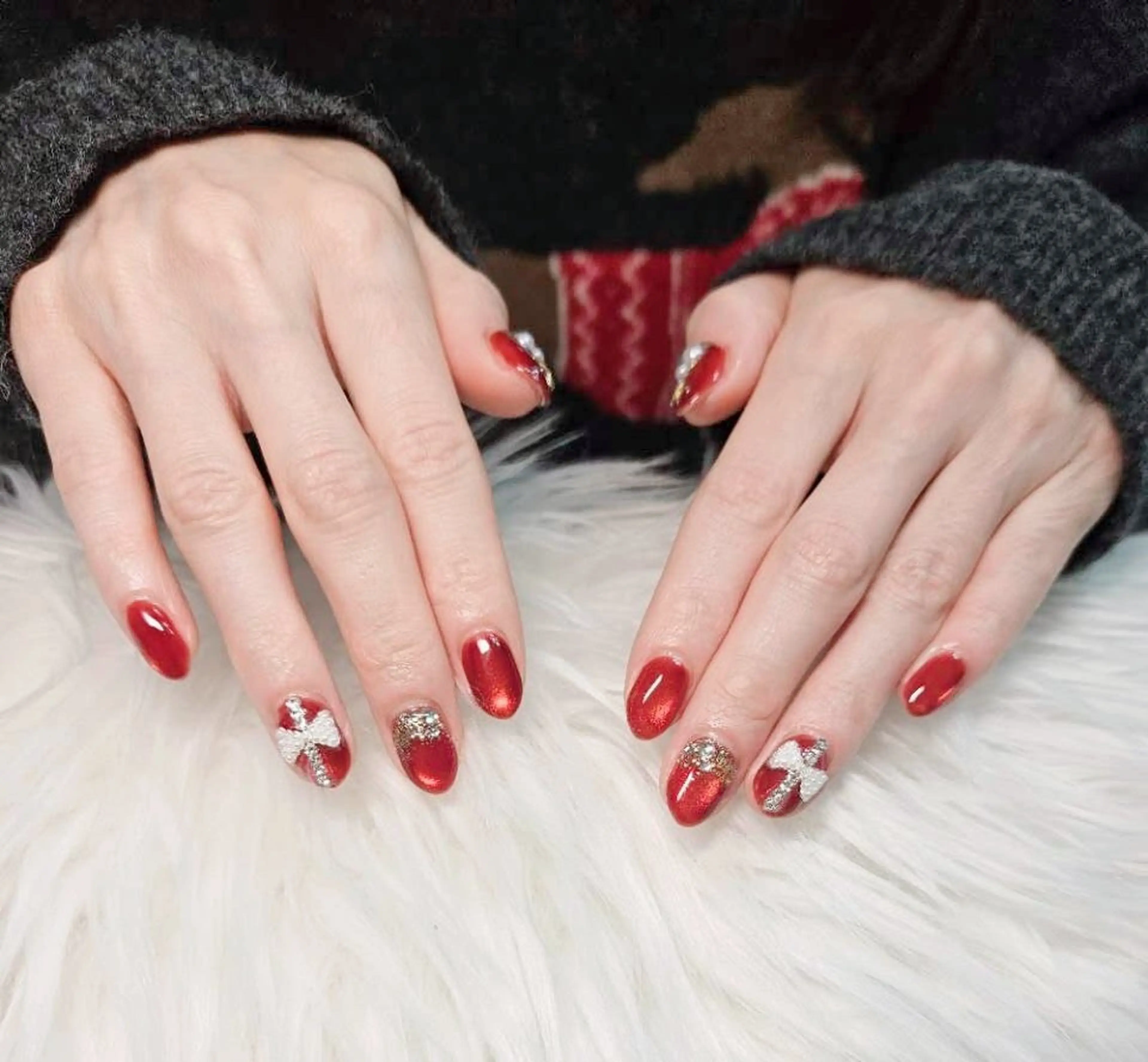 ネイル ボルドー ジェルネイル キラキラネイル マグネットネイル ワンカラーネイル ハンドネイル ハンドケア Beaubie  nailサロンのネイルデザイン