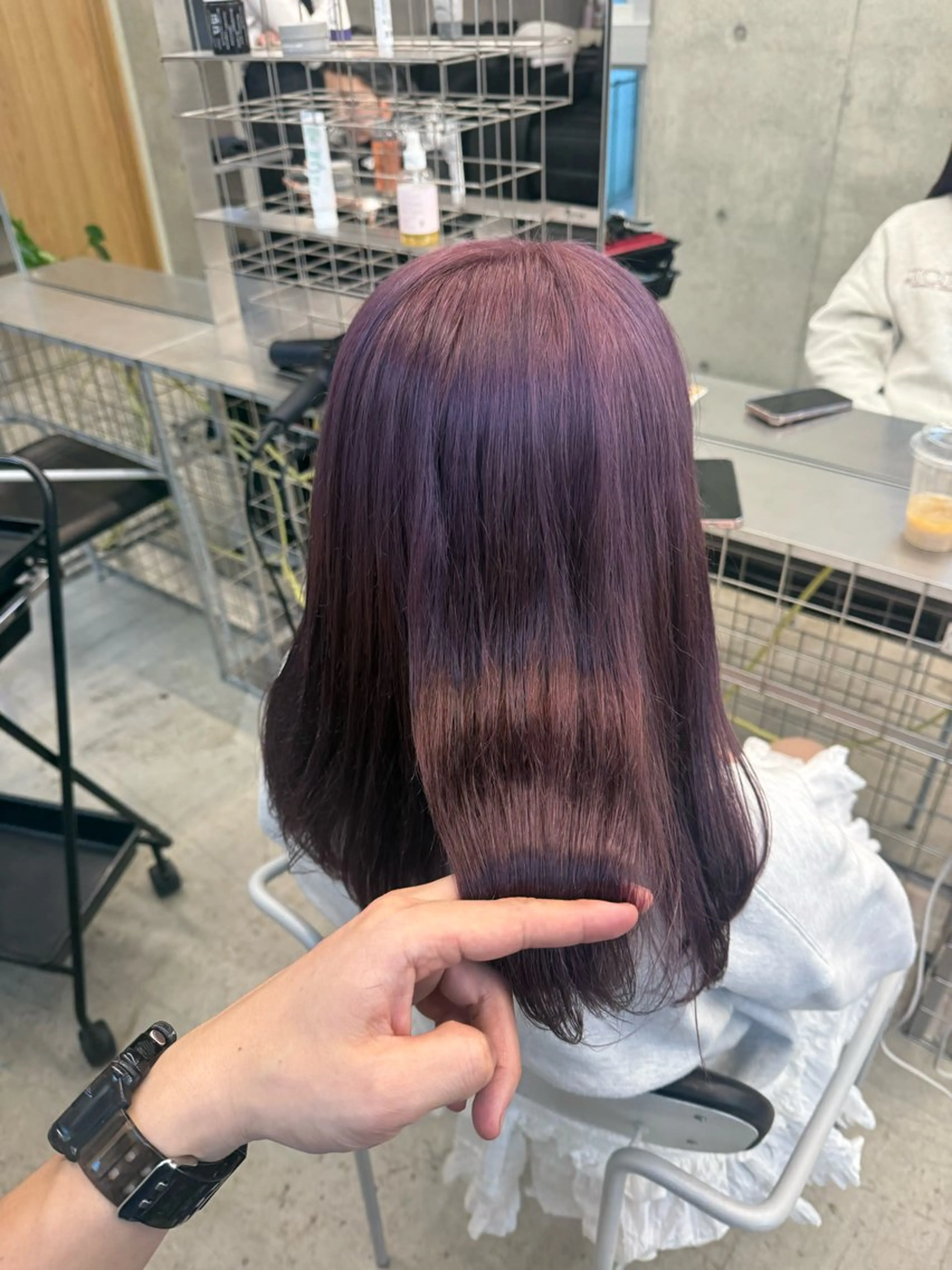 ロング カラー ロングレイヤー ベージュカラー ブリーチ 透明感カラー グレージュ カット ヘアカラー 誰より丁寧なカット/ 小林輝/レイヤーのヘアスタイル