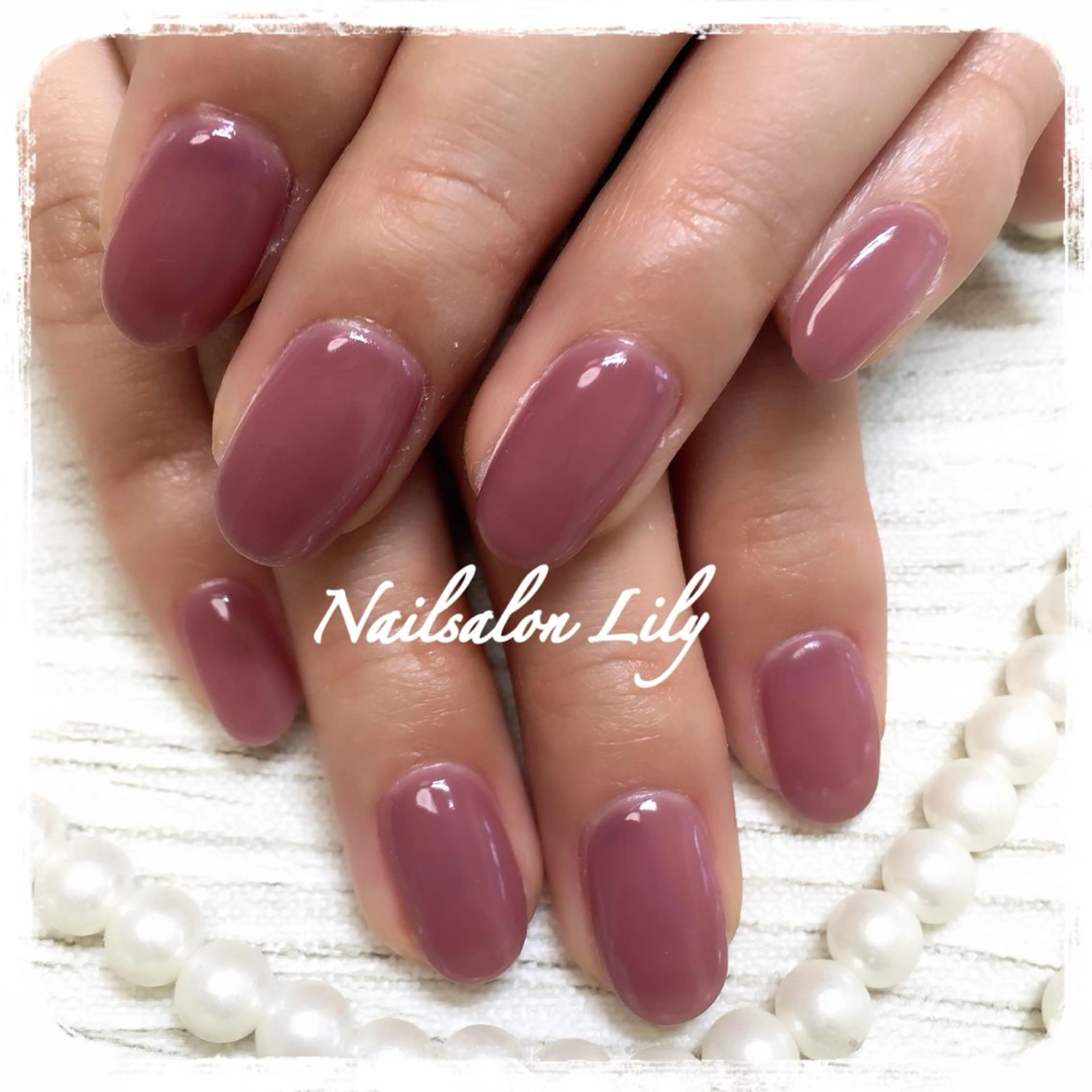 ネイル ワンカラーネイル ハンドネイル Lily*nail 🌻Mii🌻のネイルデザイン