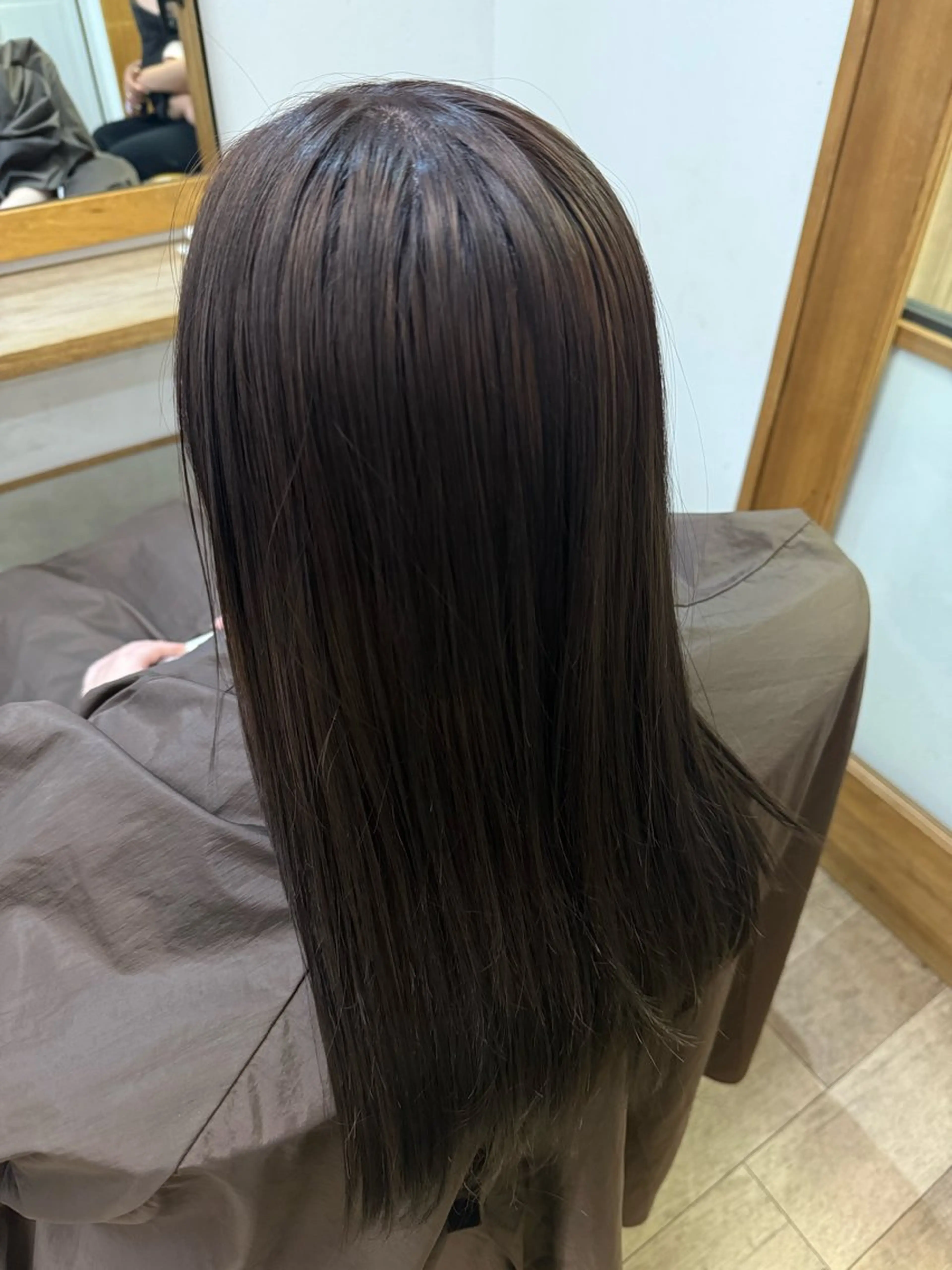 ロング カラー ブラウンカラー ダークブラウン 德永 なつきのヘアスタイル