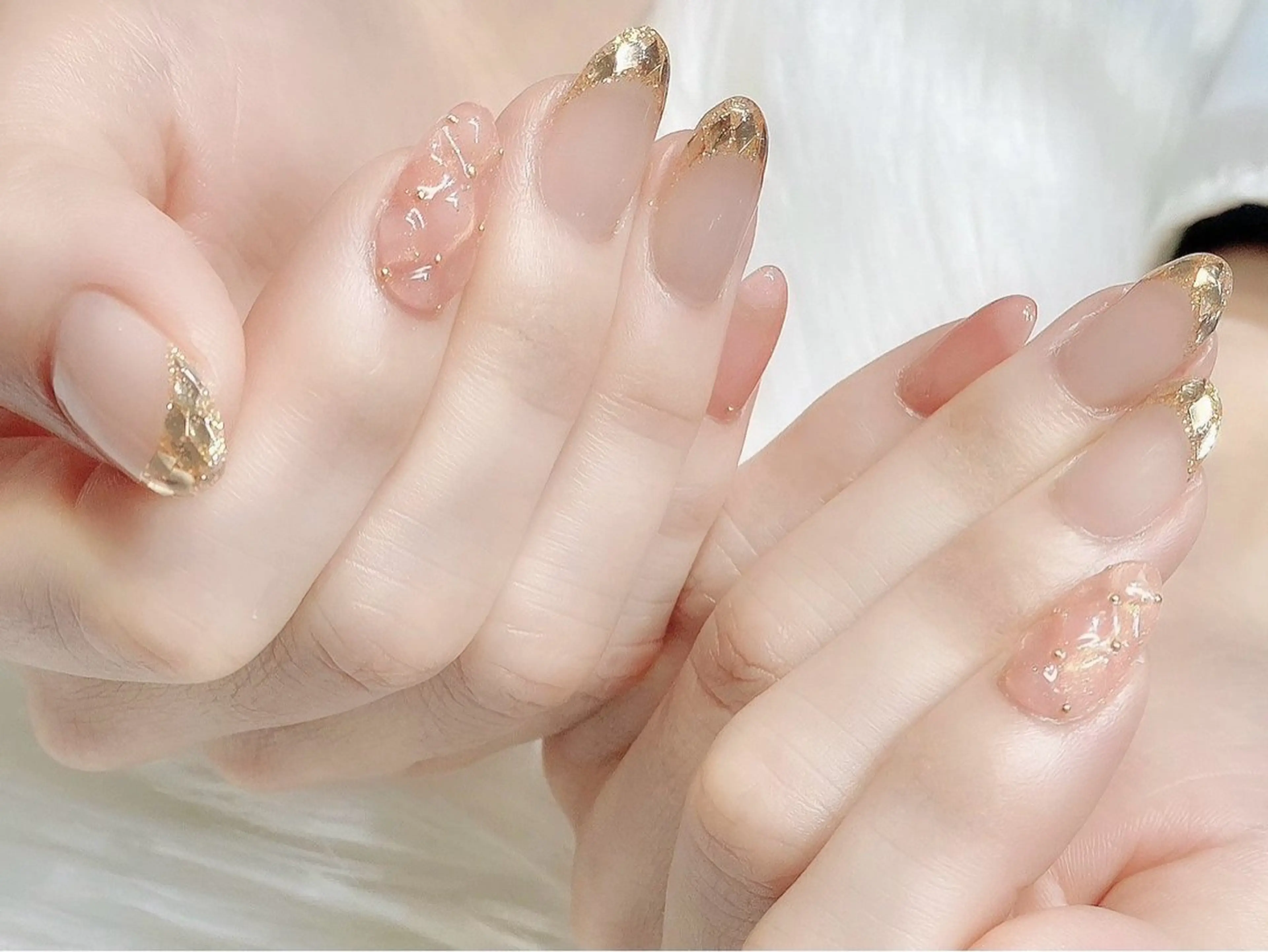 ネイル フレンチネイル ジェルネイル ガラスフレンチ パラジェル Nolaslien Mayra 銀座店のネイルデザイン