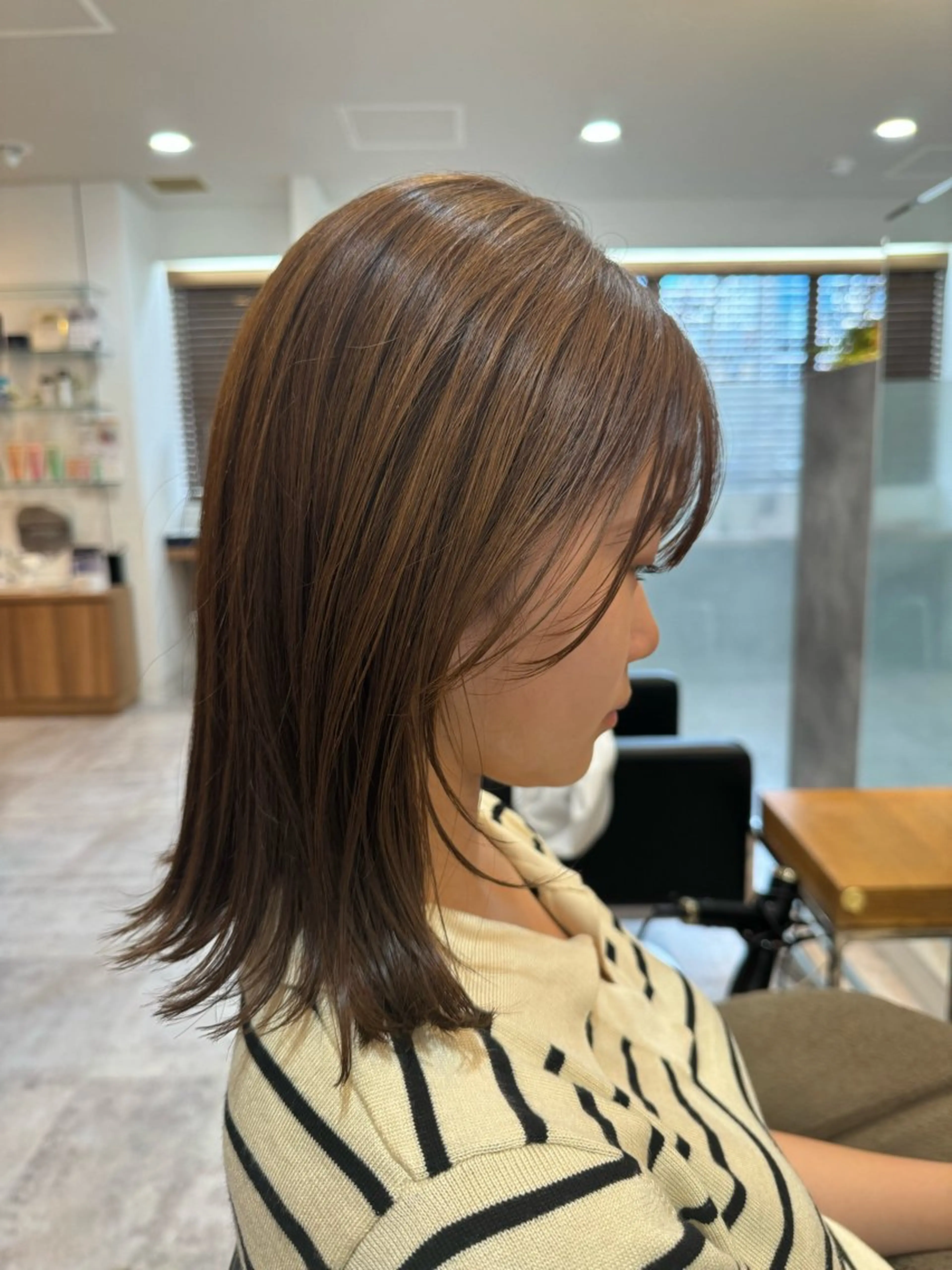 ミディアム 北川 栞菜のヘアスタイル