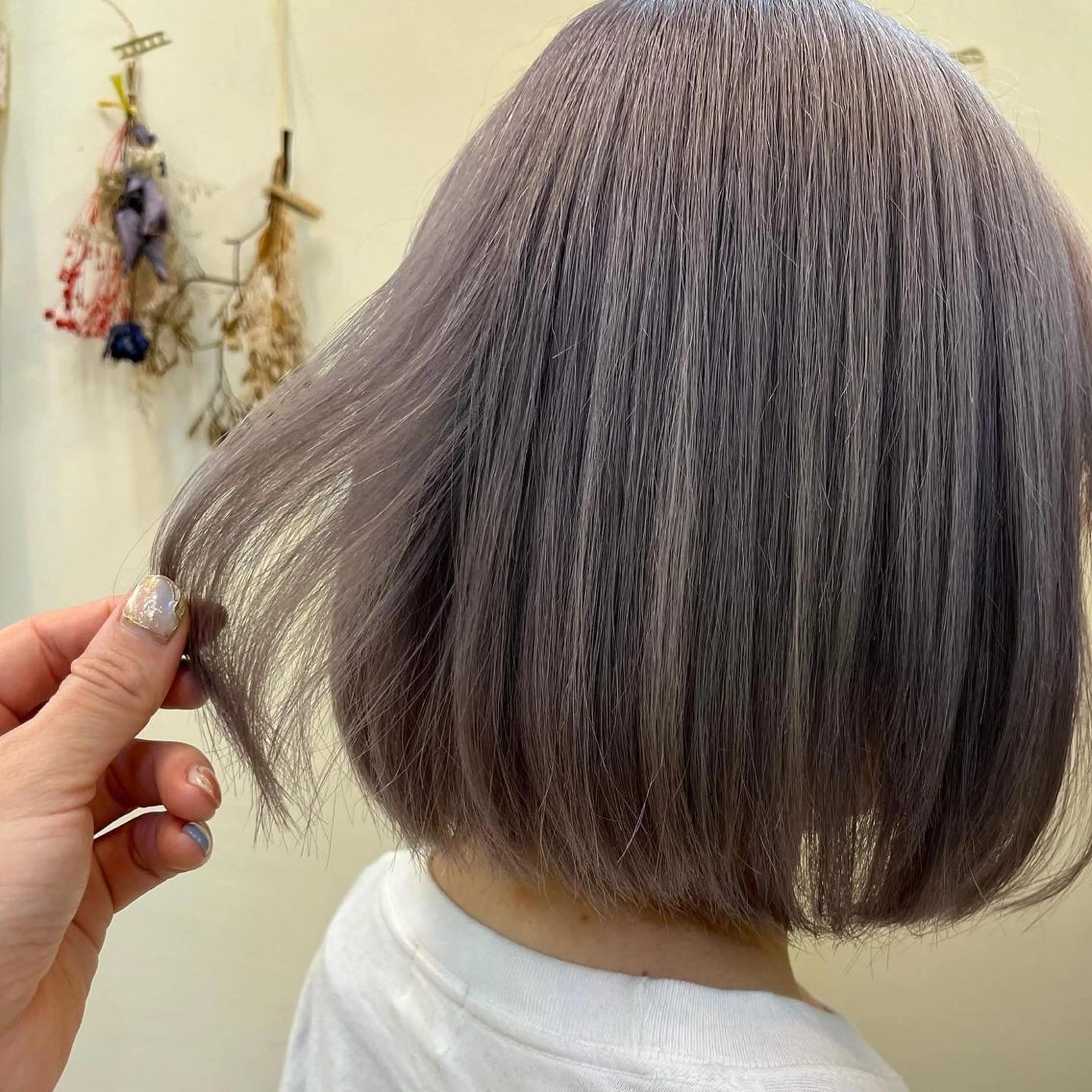 ミディアム カラー ブリーチ グレージュ マンツーマン 縮毛矯正/マユコのヘアスタイル