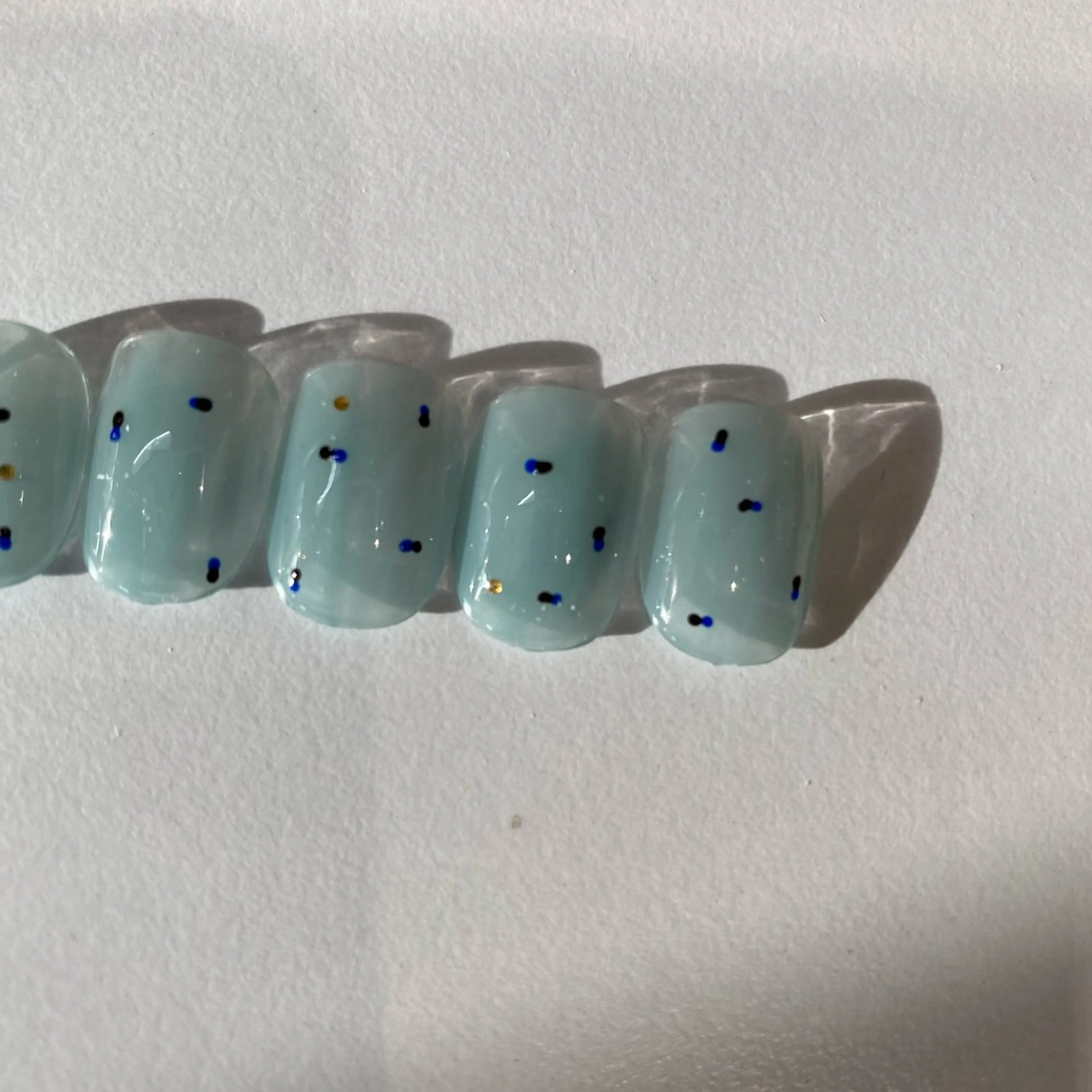 ネイル オーロラネイル マグネットネイル ニュアンスネイル リボン シンプルネイル ハンドネイル 草加ニュアンスネイル 🌚hersのネイルデザイン