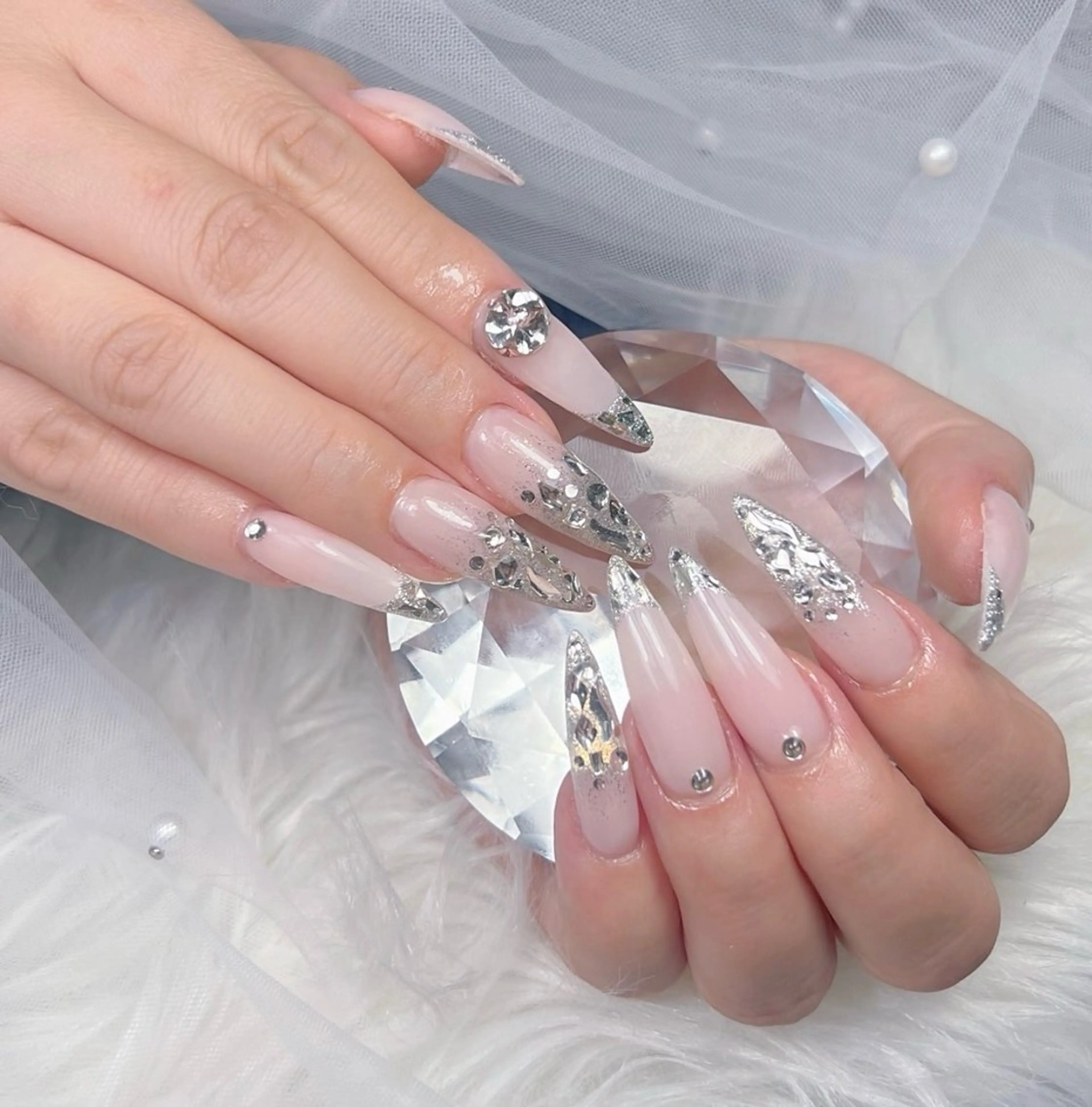 ネイル アートネイル オーロラネイル チークネイル 長さ出し フットネイル Miya _nailのネイルデザイン