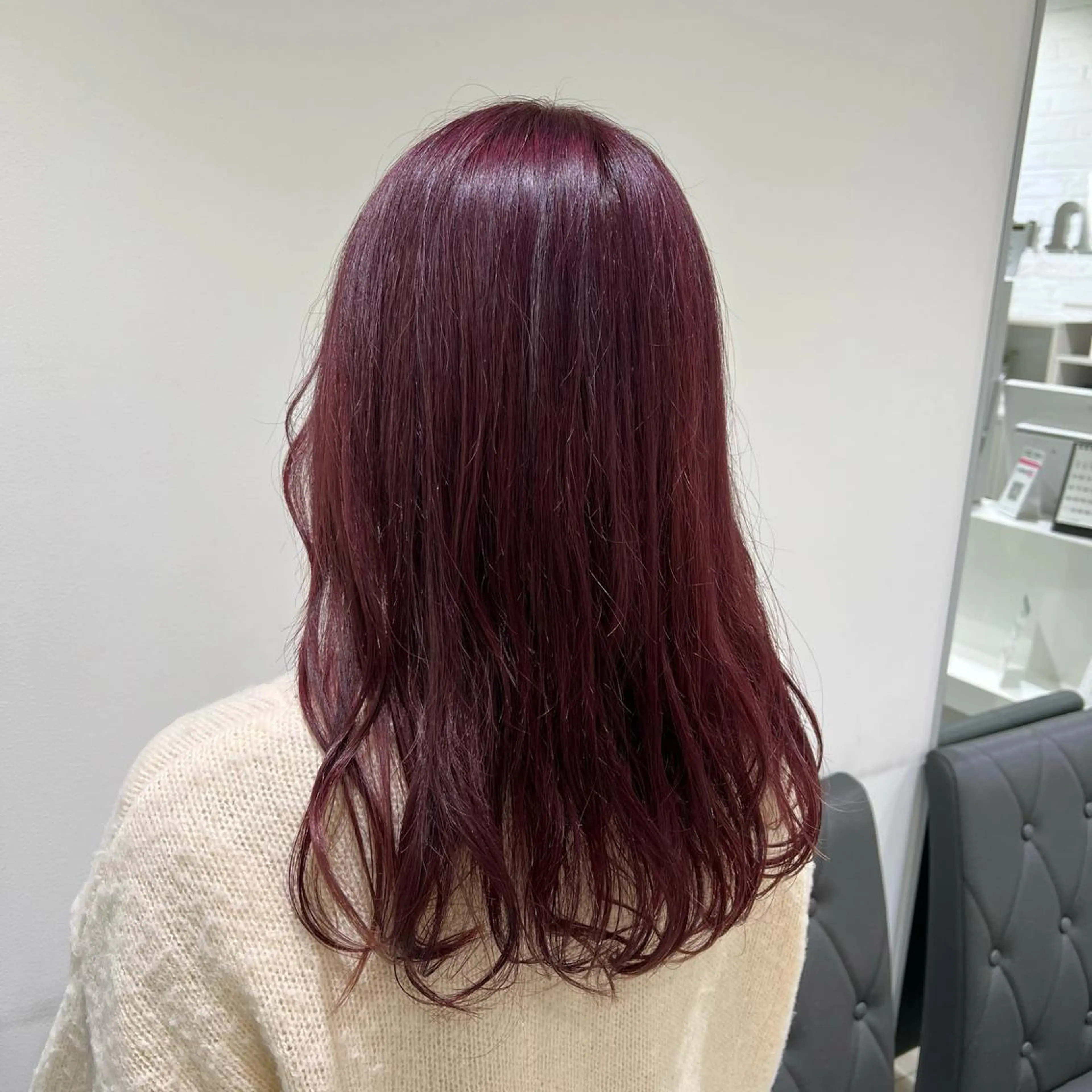 セミロング カラー ブリーチ カシス ピンクカラー ヘアカラー トリートメント 【暖色カラー特化】 中山由梨のヘアスタイル