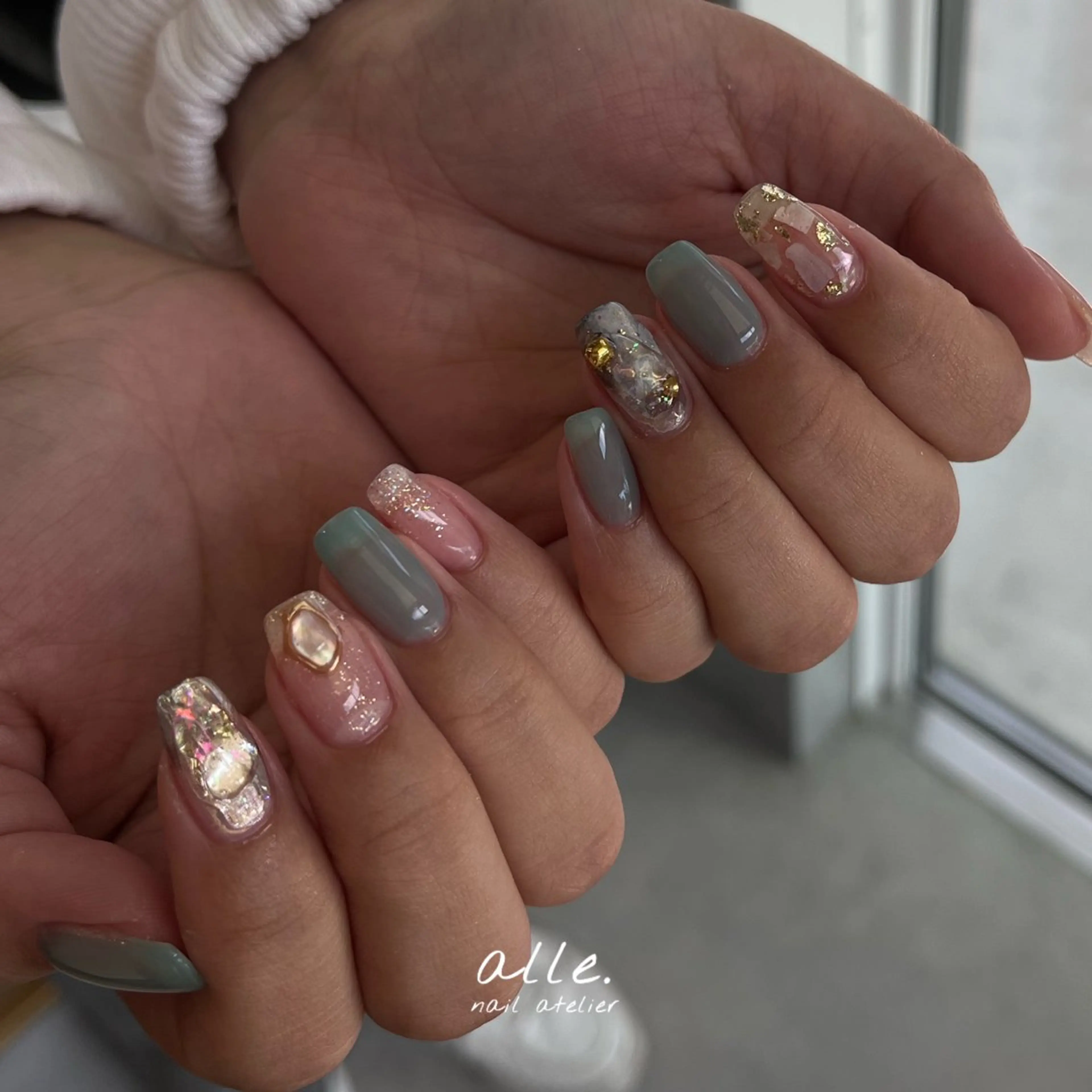 ネイル ハンドネイル atelier alle.のネイルデザイン