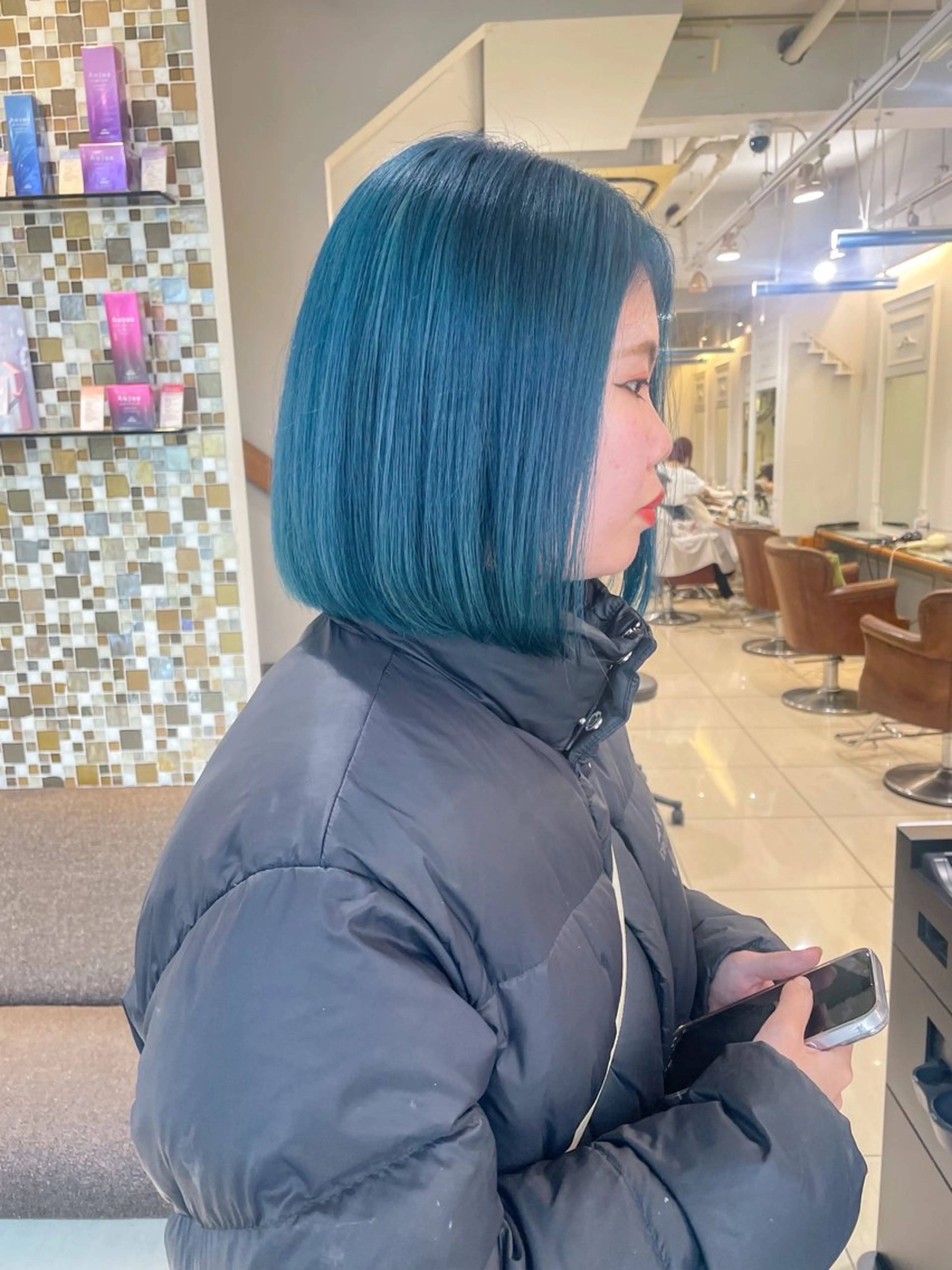 ミディアム カラー ブルーカラー ハイトーンカラー カット ヘアカラー トリートメント ボブ ブリーチ/miinaのヘアスタイル