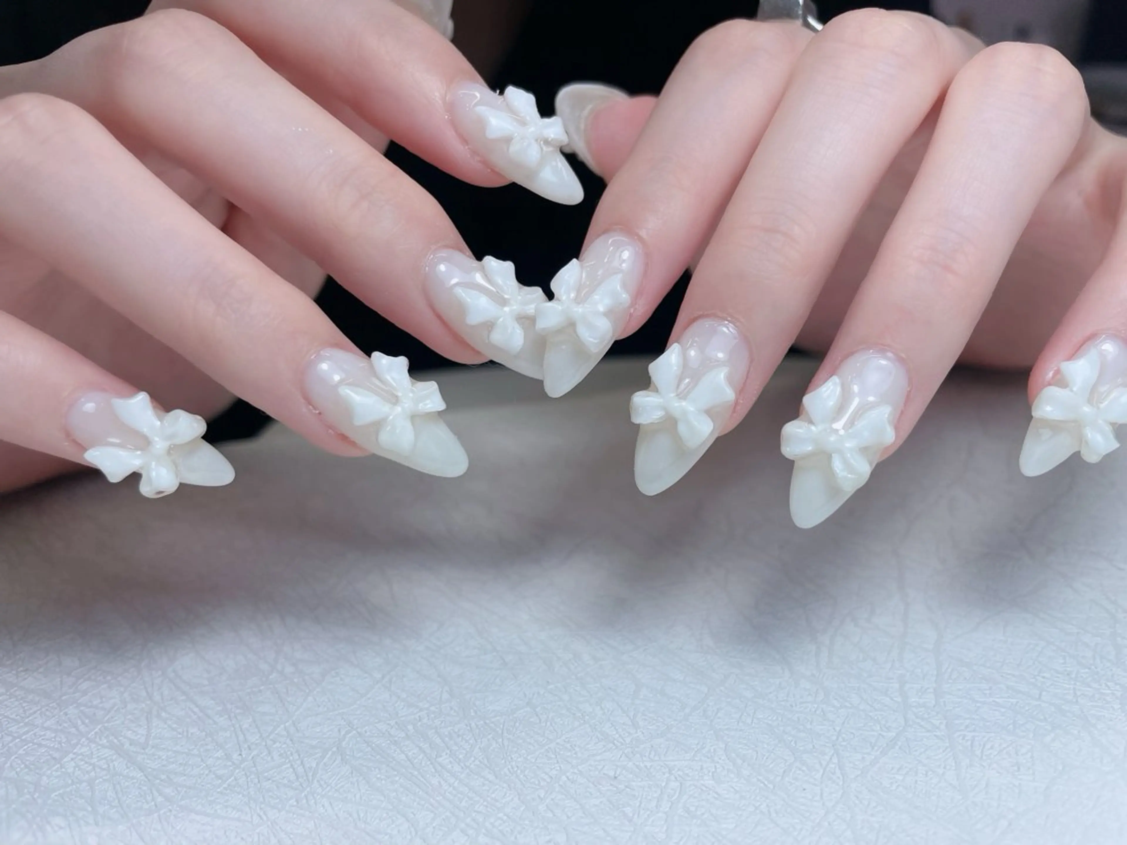 ネイル オーロラネイル 長さ出し フットネイル フレンチネイル ジェルネイル 中野駅から2分 MEO NAILのネイルデザイン