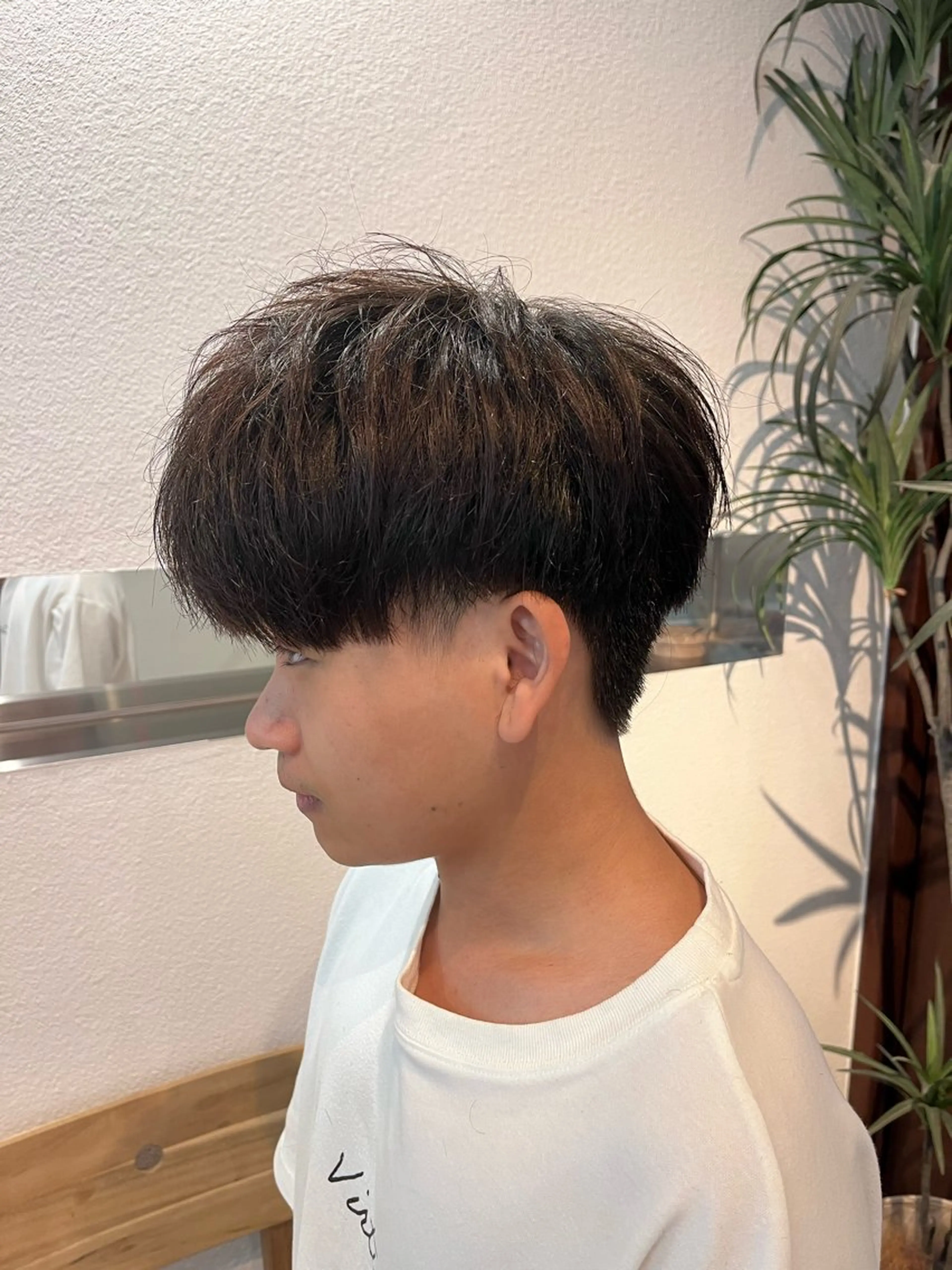 メンズ NEIRO/透明感 カラー/グレージュのヘアスタイル