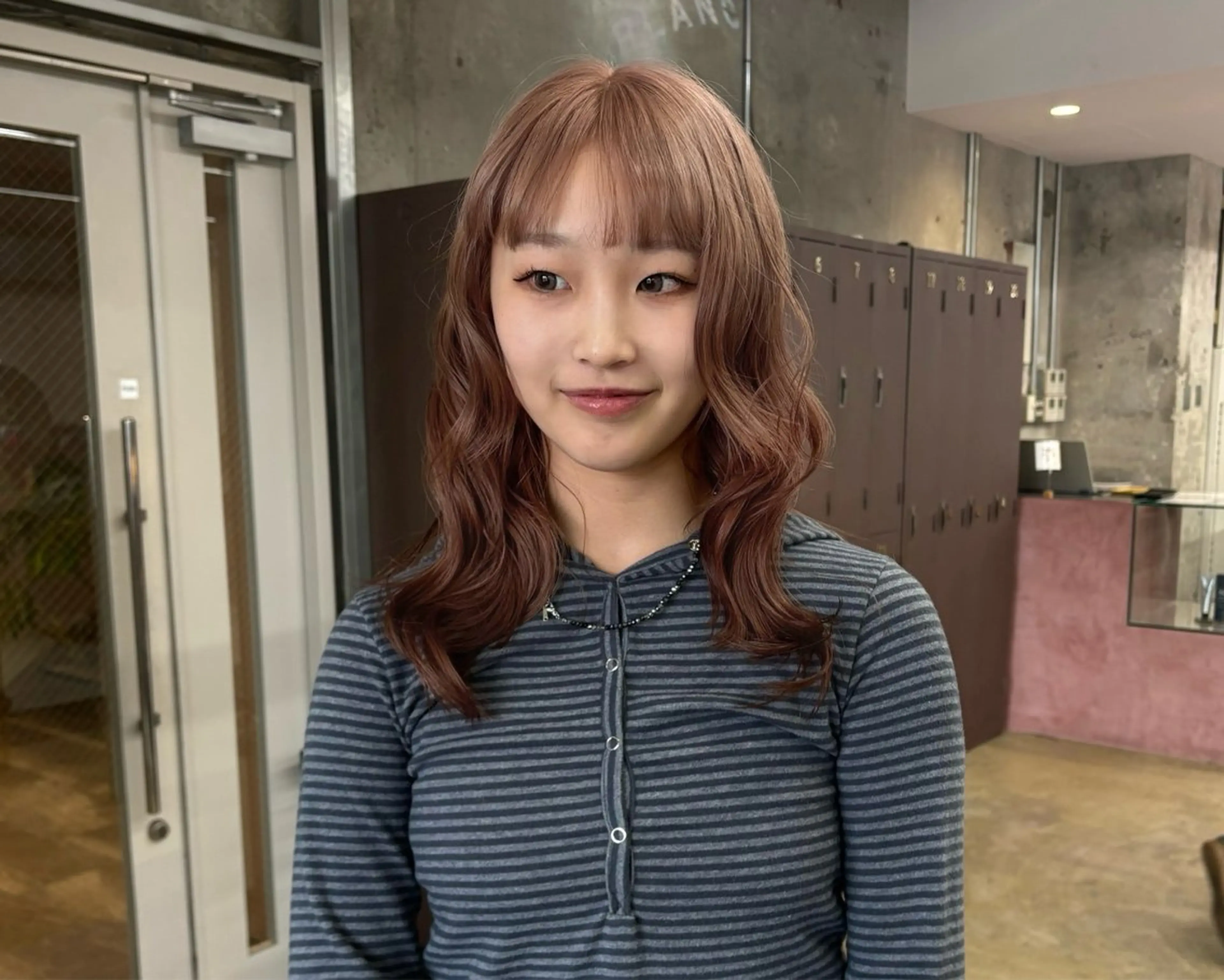 ミディアム ヘアカラー Cocona 🦤 /ブリーチ/艶カラーのヘアスタイル