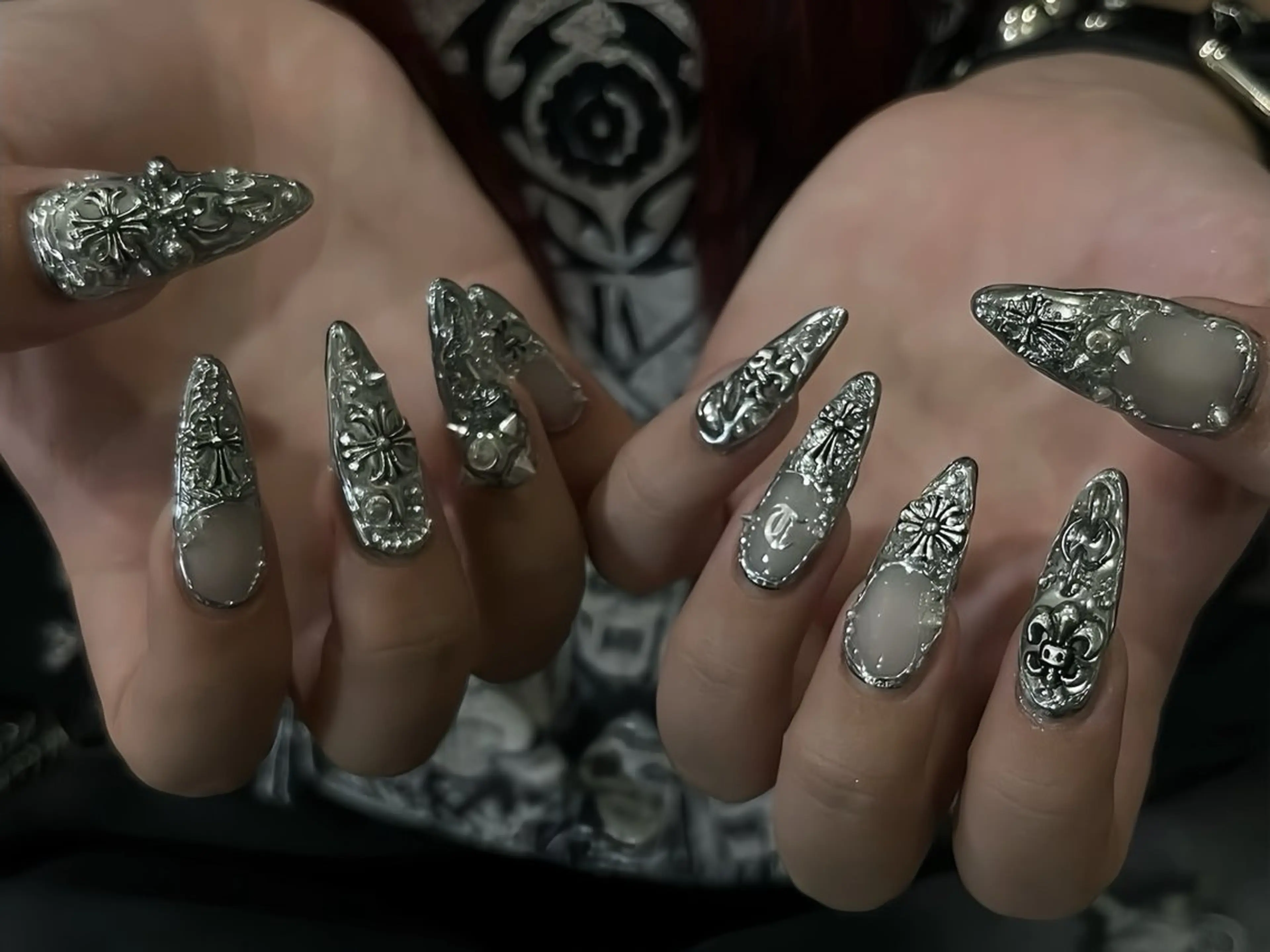 ネイル アートネイル チークネイル ジェルネイル ロングネイル マグネットネイル ハンドネイル Rin Nail 新大久保店のネイルデザイン