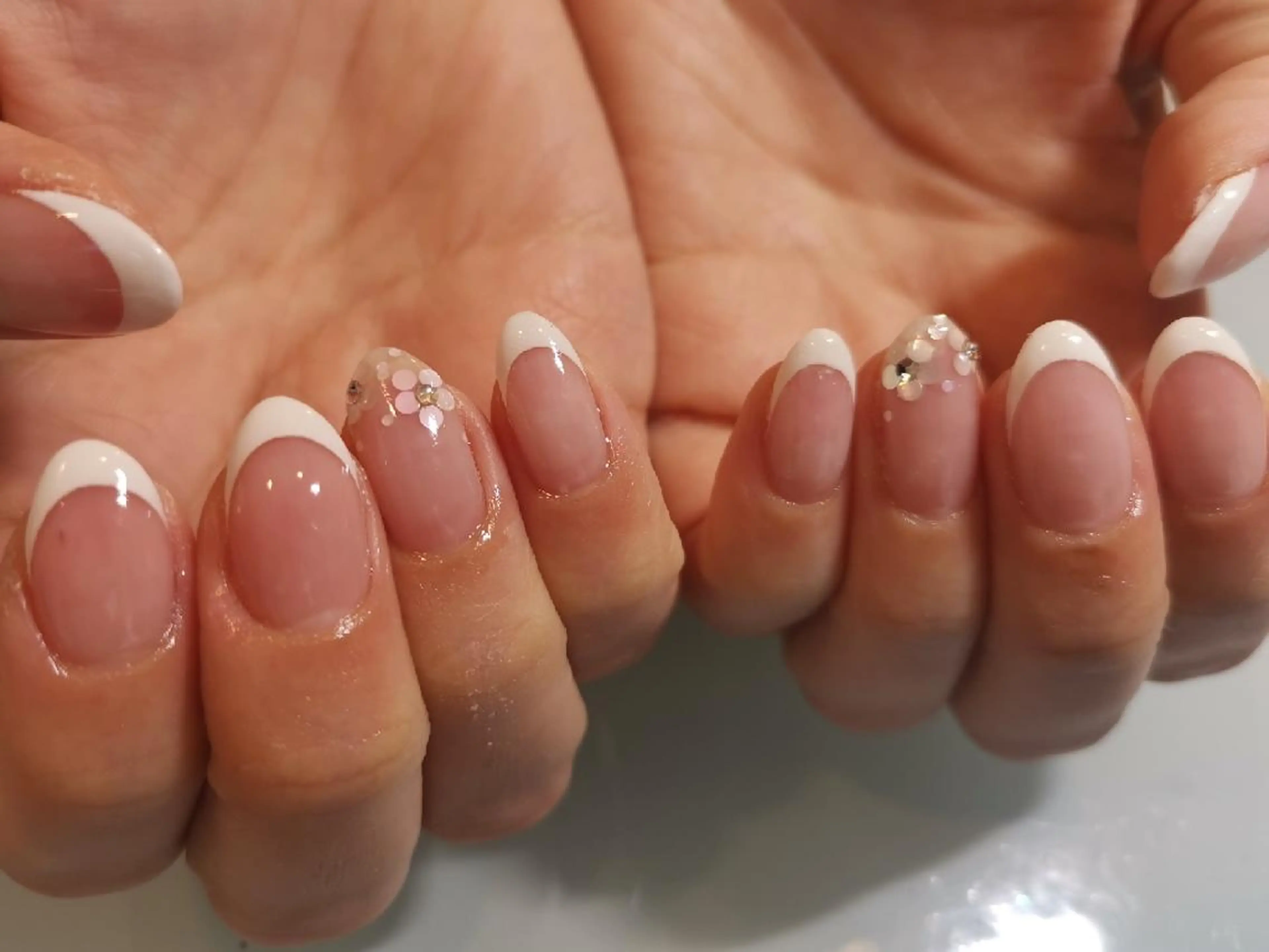 ネイル フレンチネイル ネイルサロン Lelienルリエのネイルデザイン