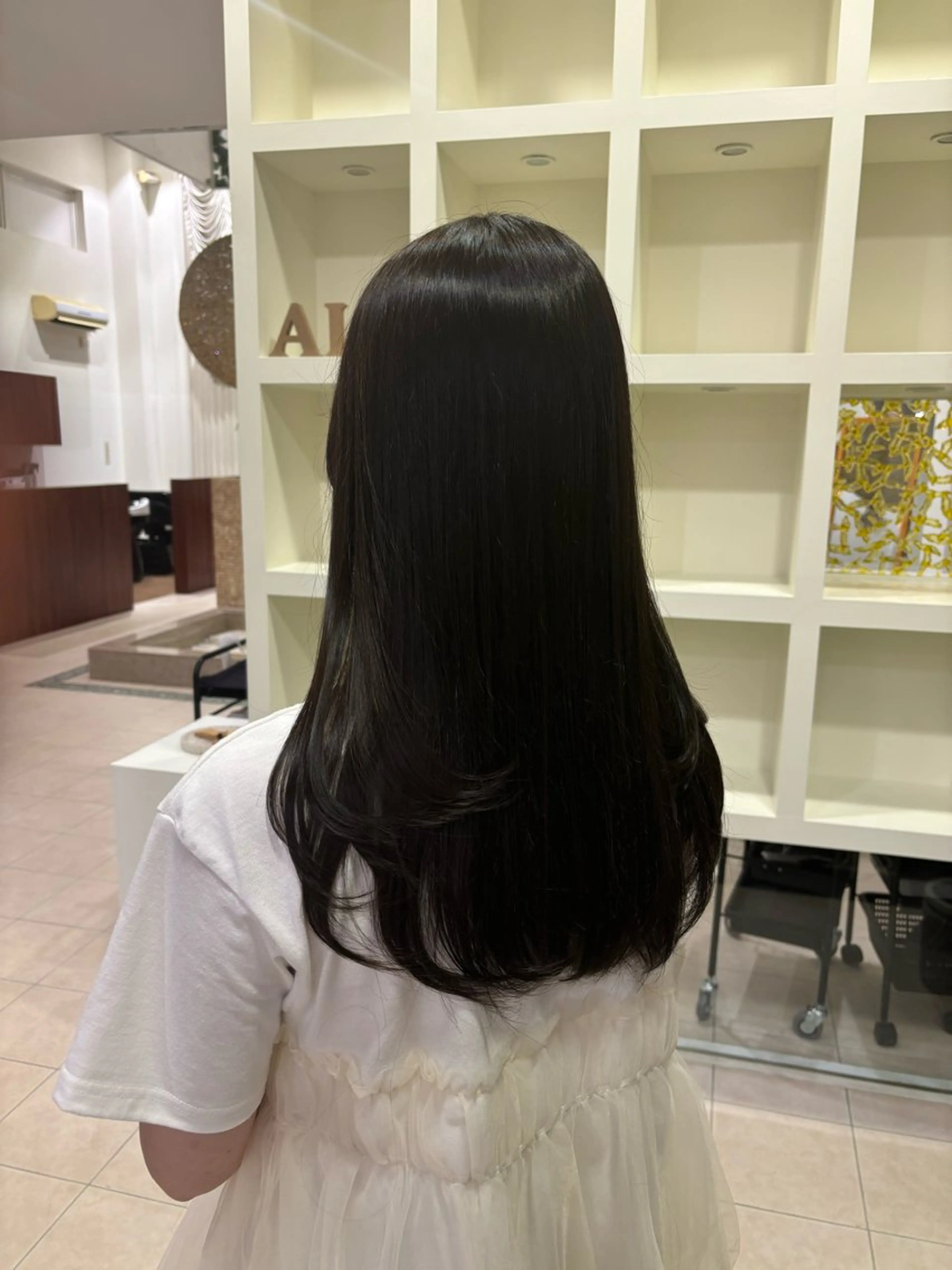 ロング レイヤーカット ローレイヤー alu yuinaのヘアスタイル
