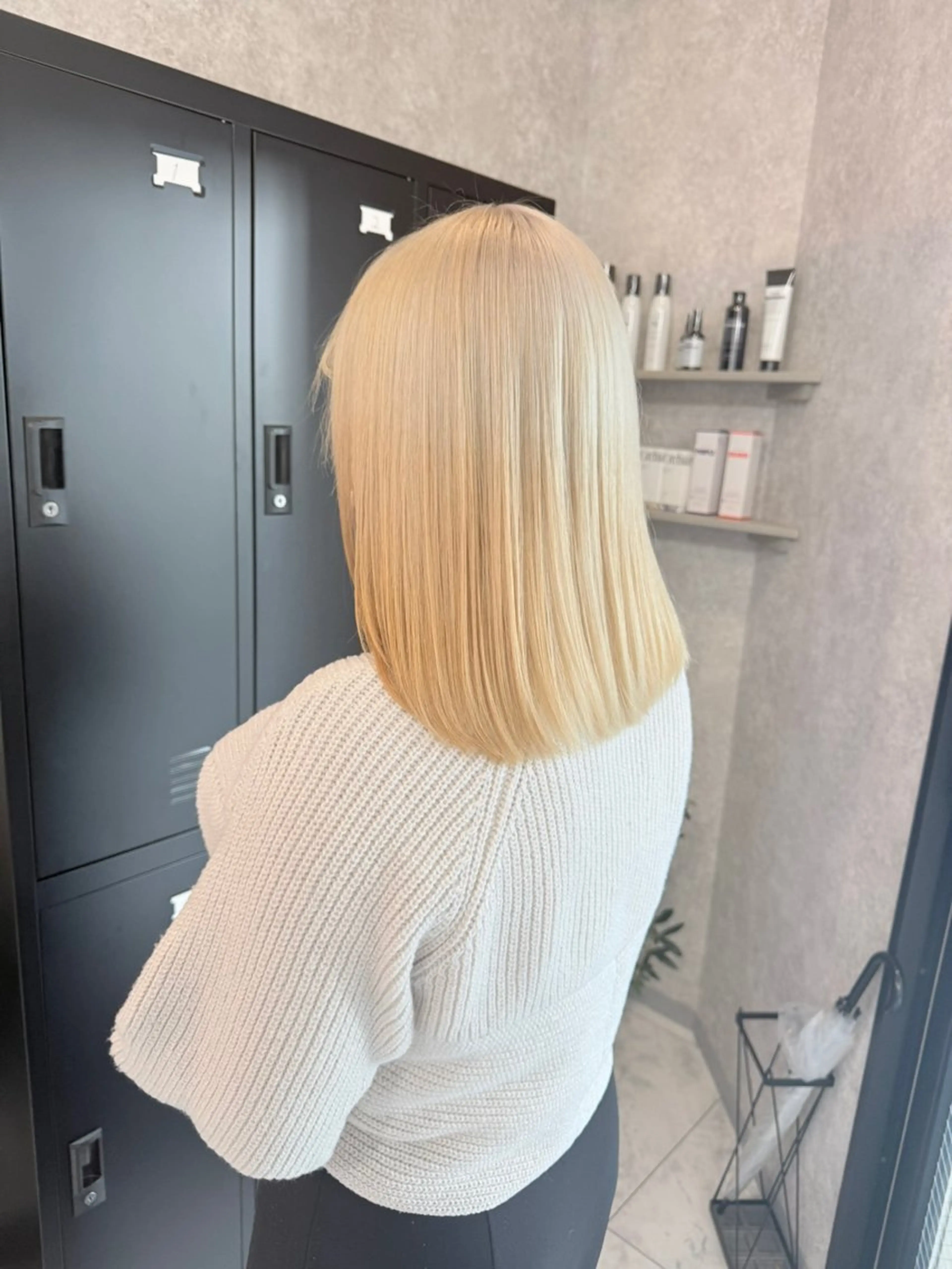 ミディアム カラー 🌺ハイトーン🌺 矢葺 なぎさ🌺🌺のヘアスタイル