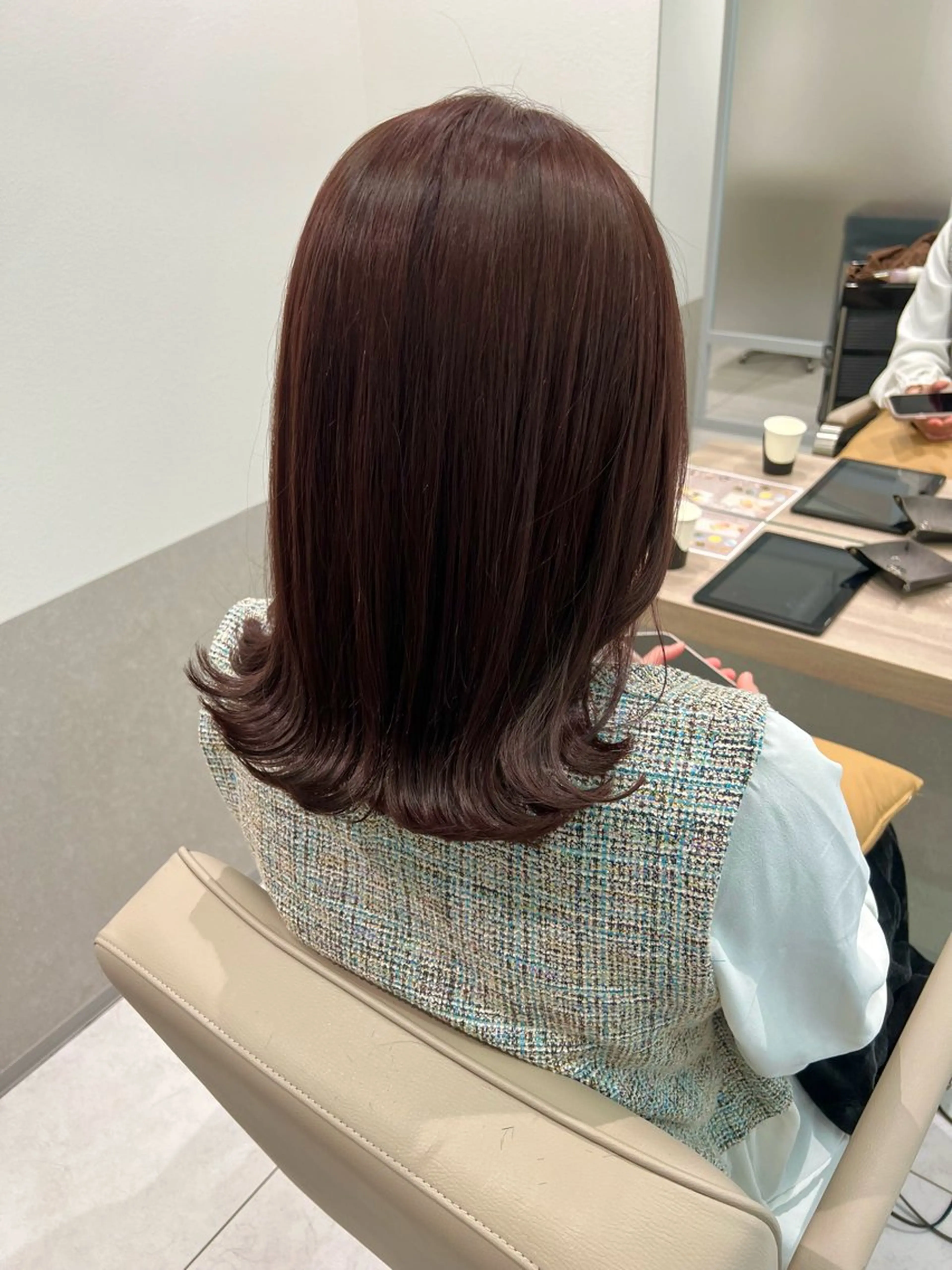 ミディアム ピンクブラウン カット ヘアカラー トリートメント Eleanor 池袋 ミカのヘアスタイル