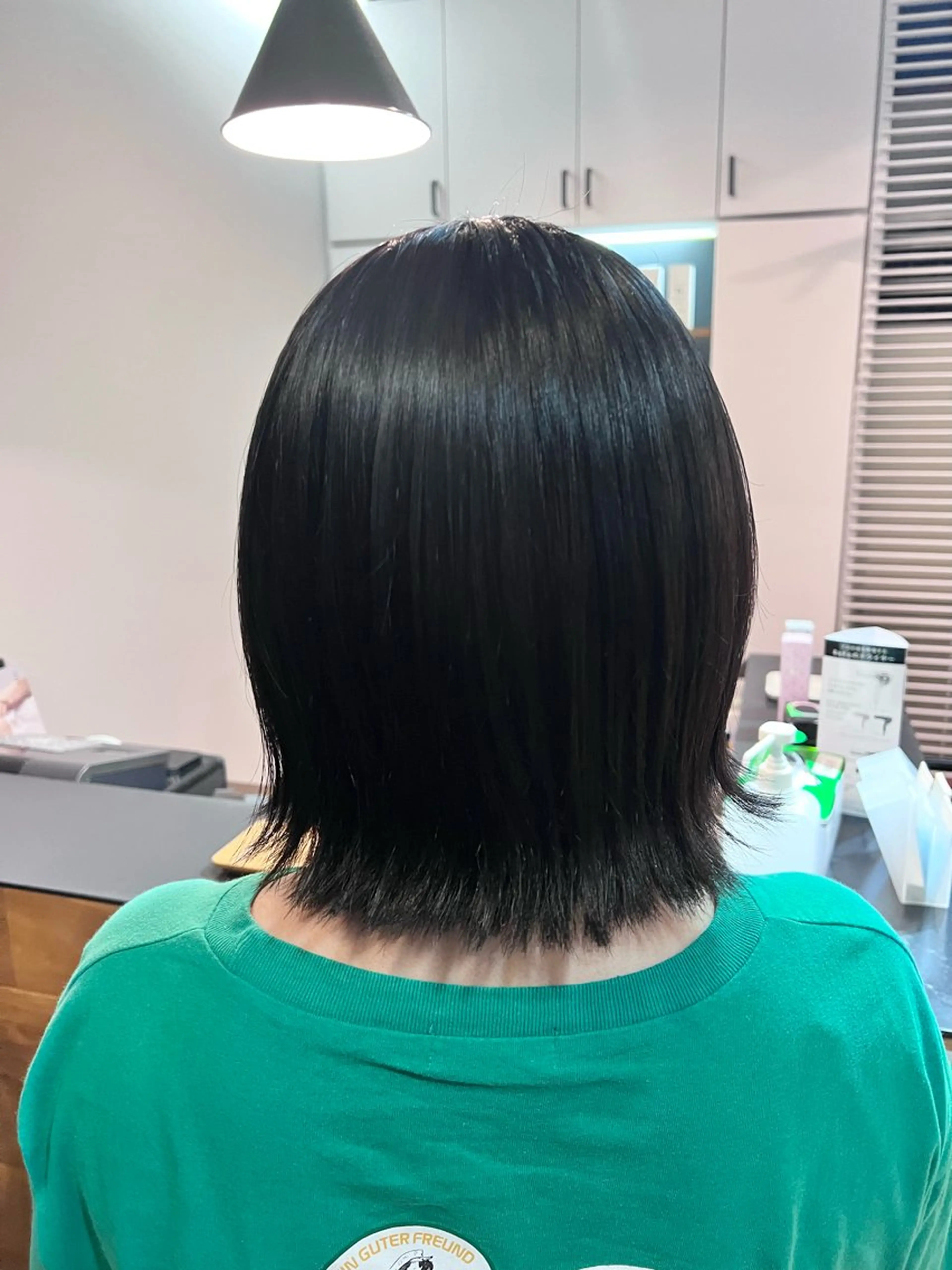 ミディアム カラー グレージュ ヘアカラー トリートメント ツキダテ ユイのヘアスタイル