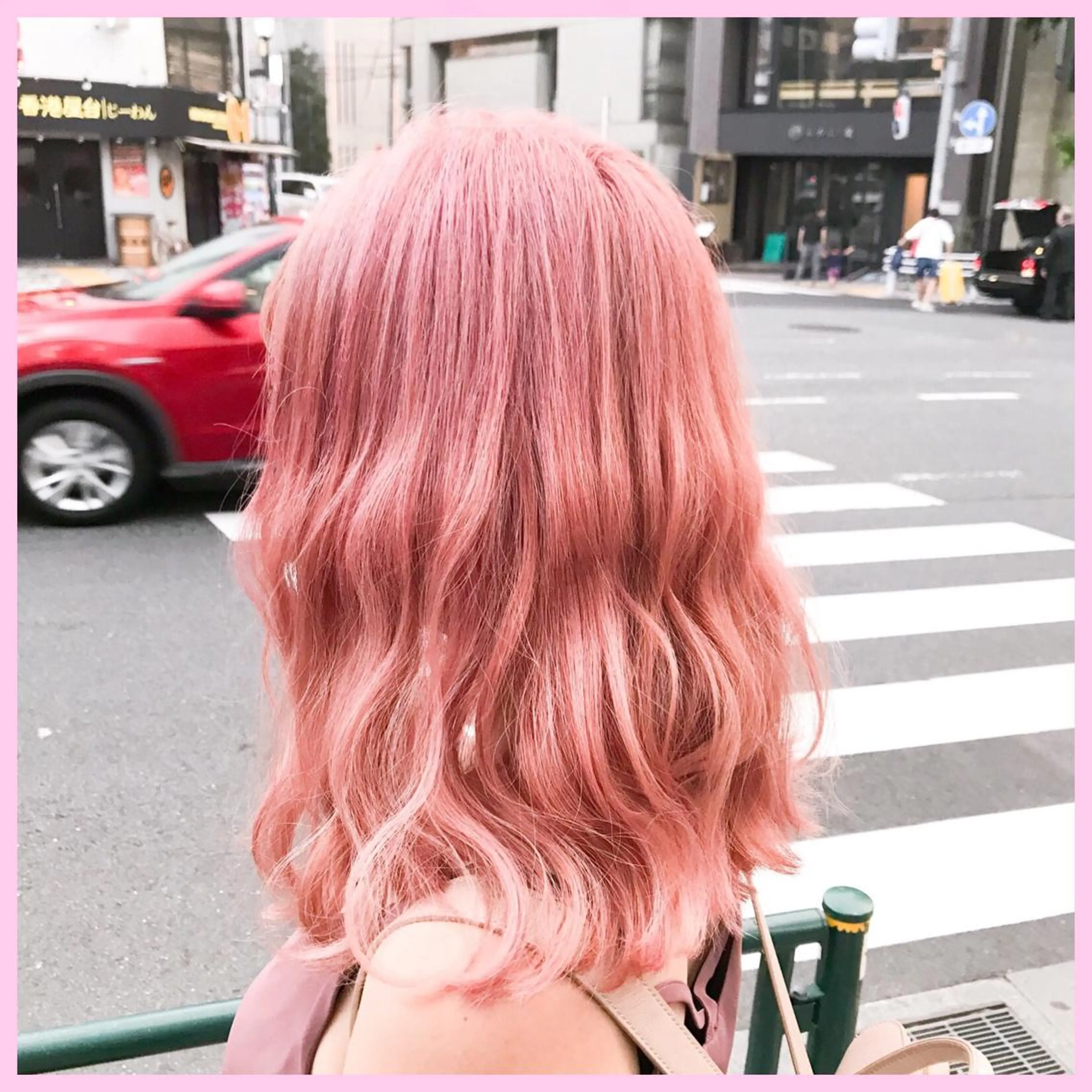 セミロング カラー SHIN/レイヤー カット×クロスパーマのヘアスタイル