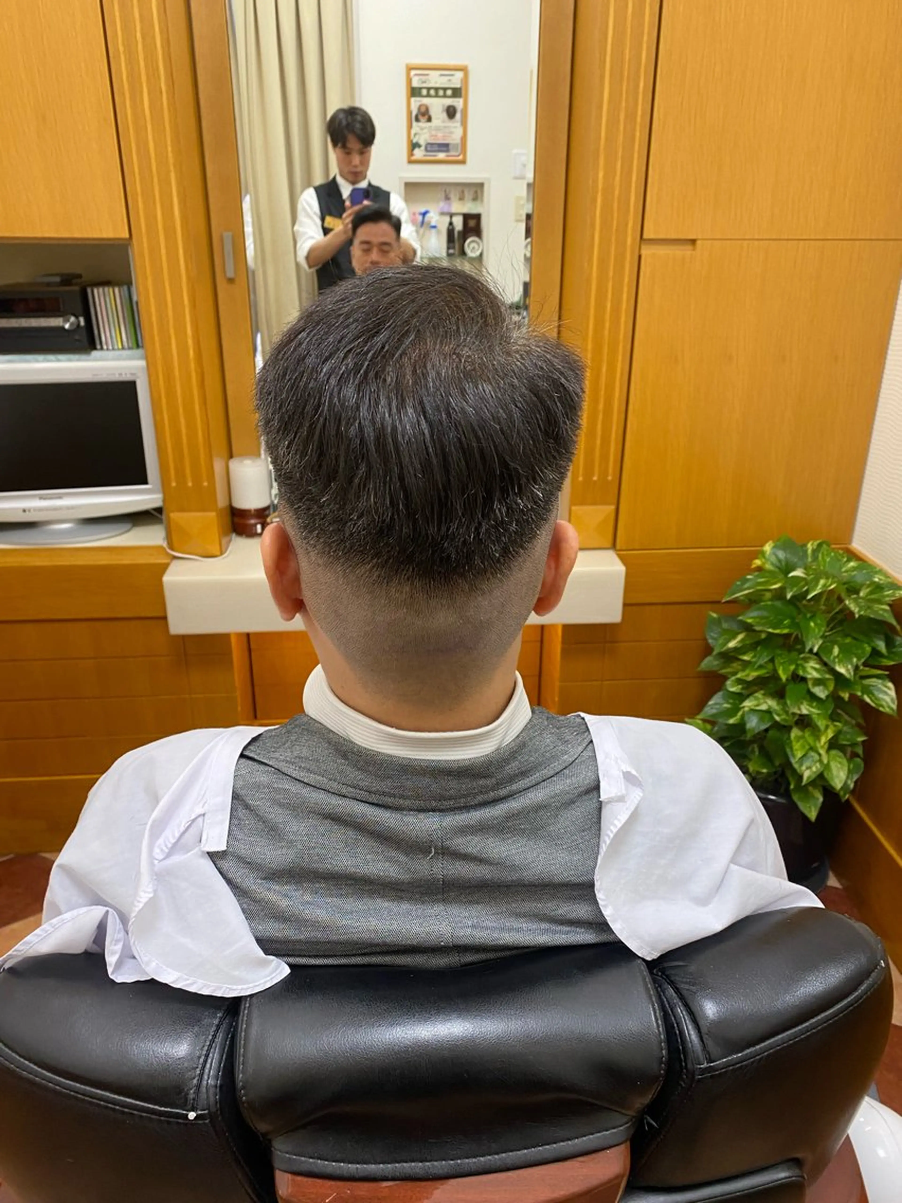 ショート メンズ フェードカット カット ヘアースタジオマタハリパギ所属・森　敦生👑 メンズカット＆パーマのヘアスタイル