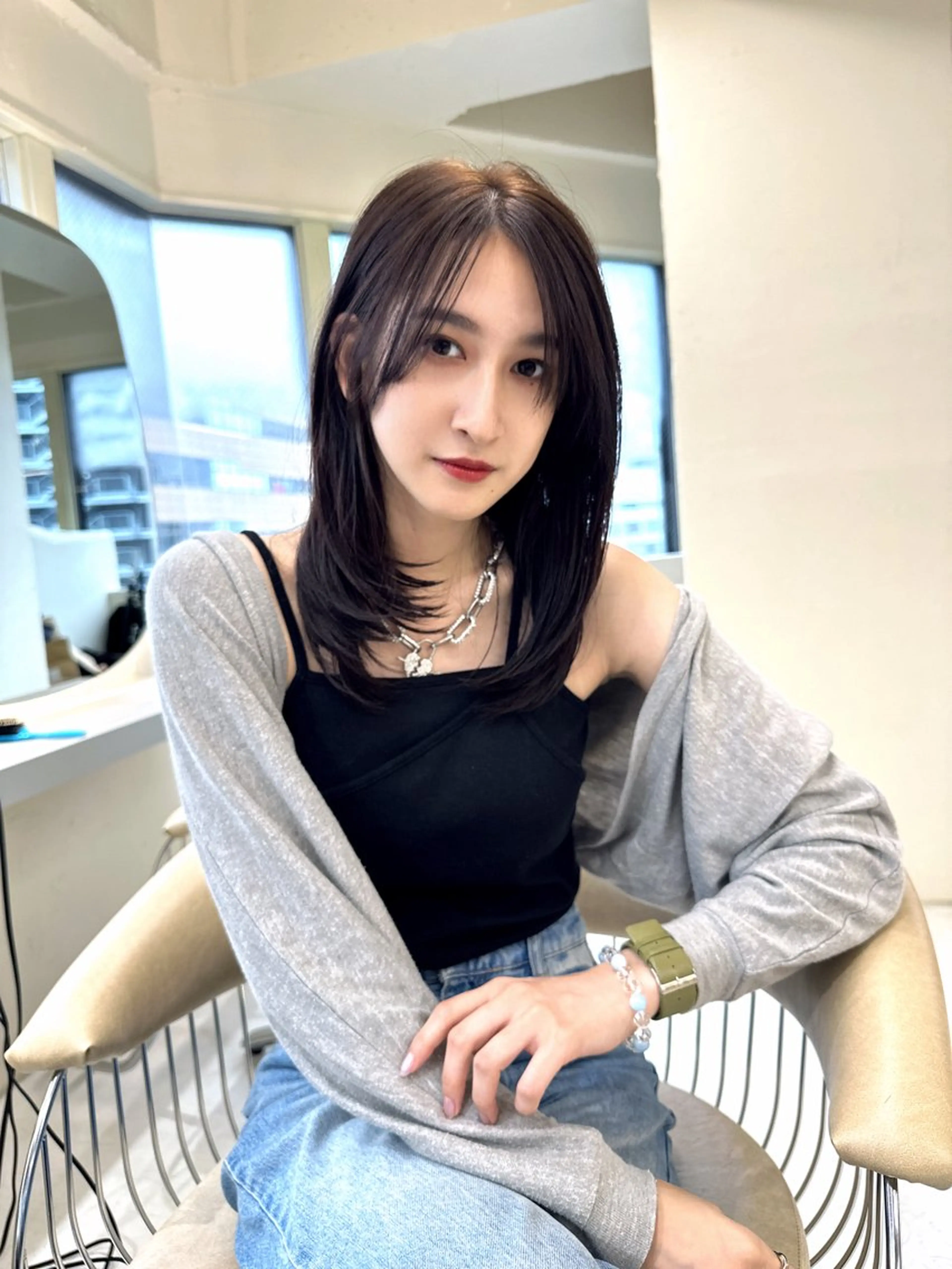 ロング カラー カット センターパート/ 暖色カラーayuのヘアスタイル