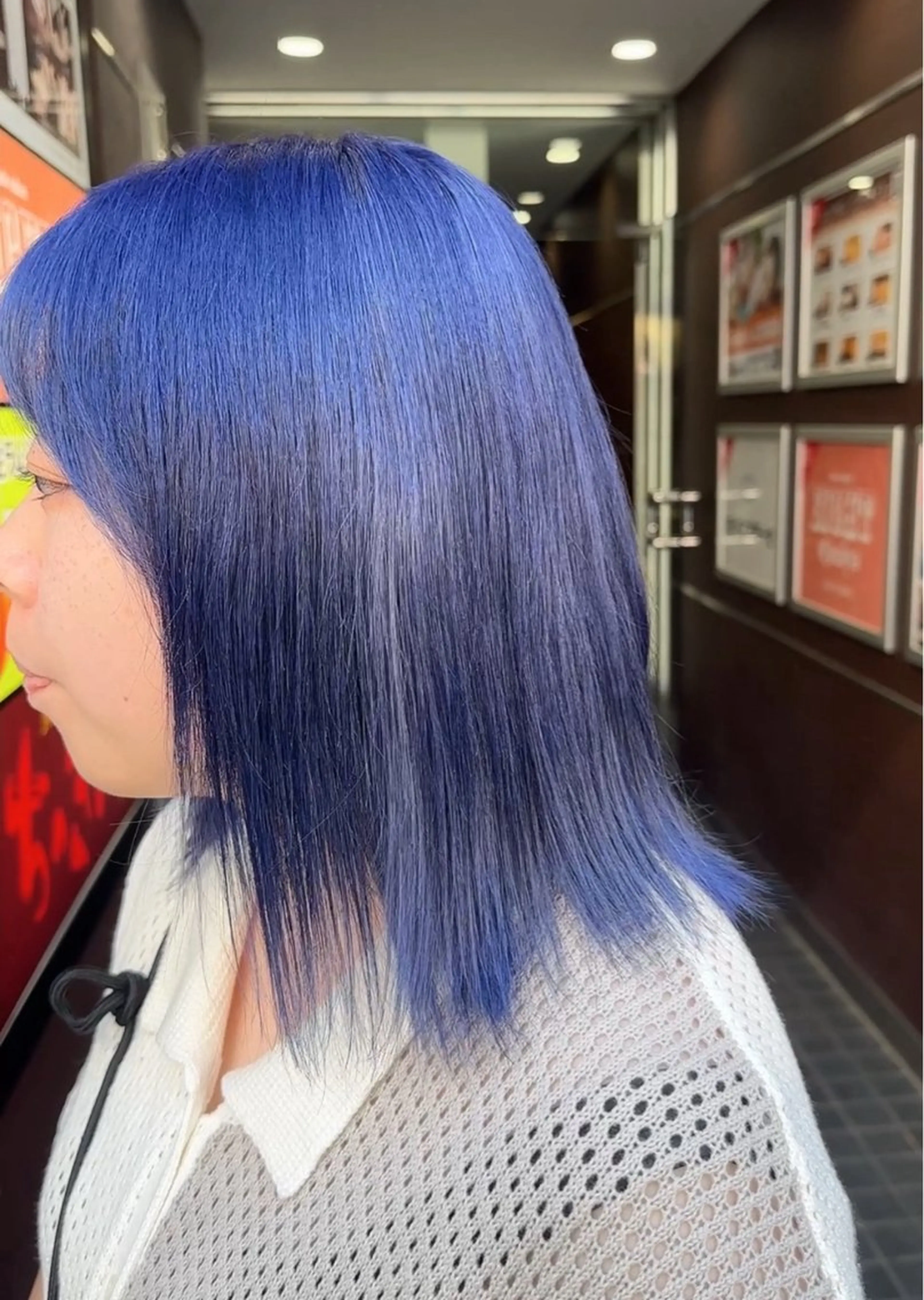 ミディアム カラー ブリーチ ネイビーカラー ヘアカラー トリートメント yu-kiハイトーン /ブリーチ無しカラーのヘアスタイル