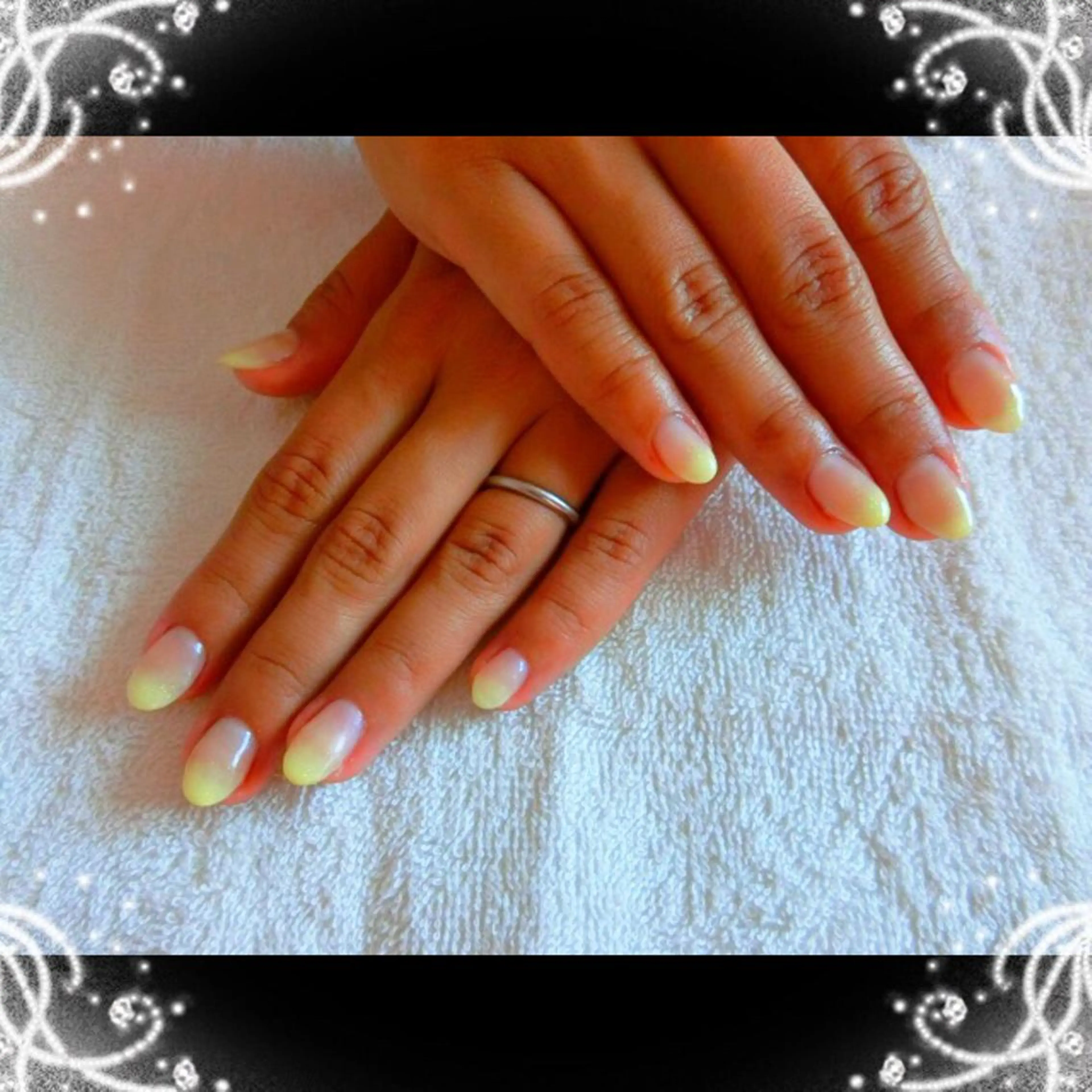 ネイル 長さ出し ジェルネイル グラデーション ラメ(グリッター) スカルプネイル Era nailのネイルデザイン