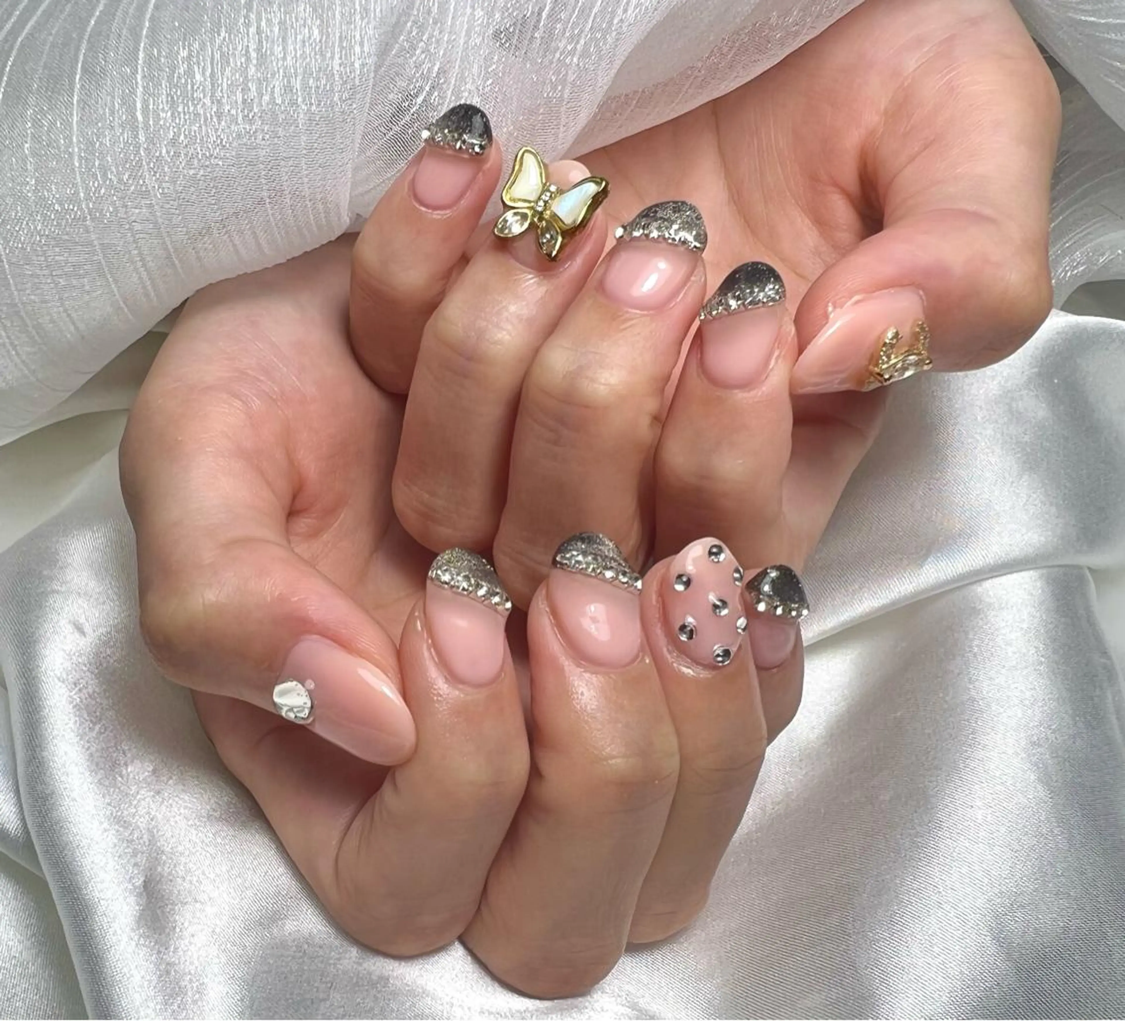 ネイル Una ☀️☀️のネイルデザイン