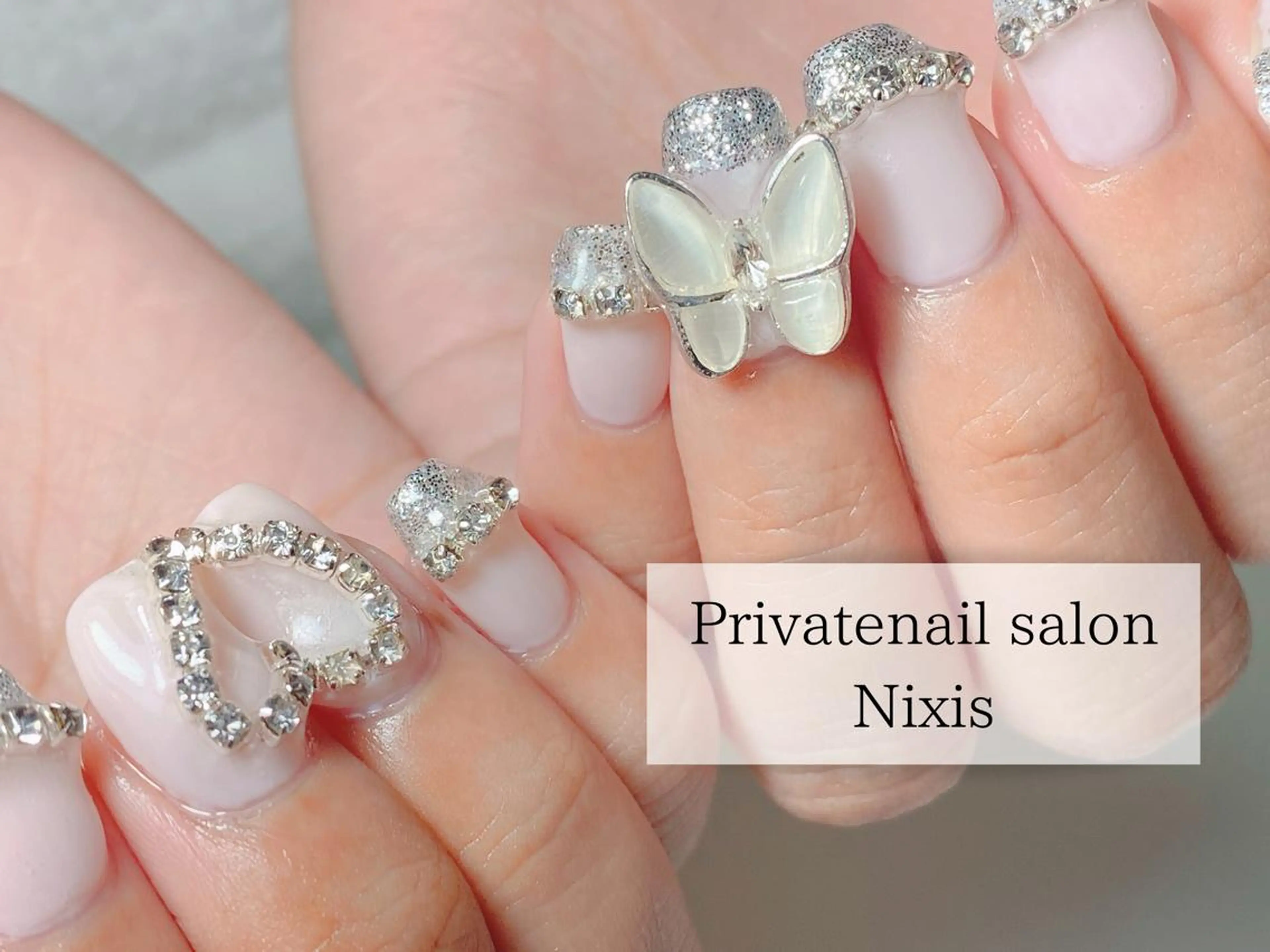 ネイル 大人キレイ 𝑁𝑖𝑥𝑖𝑠のネイルデザイン