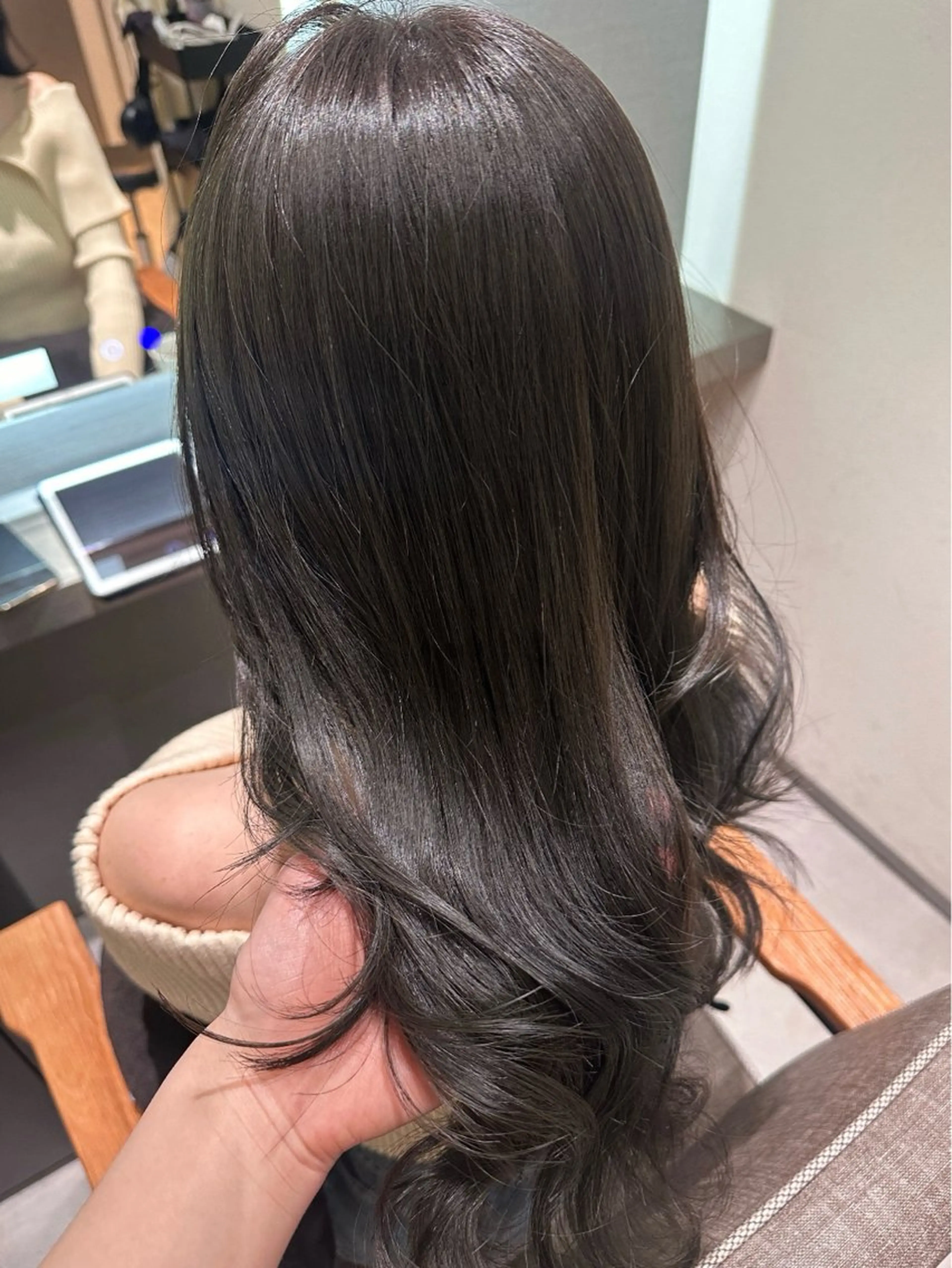 セミロング カラー ヘアアレンジ ブリーチ 透明感カラー グレージュ 🇰🇷韓国ｽﾀｲﾙ ﾚｲﾔｰ/ayanaのヘアスタイル