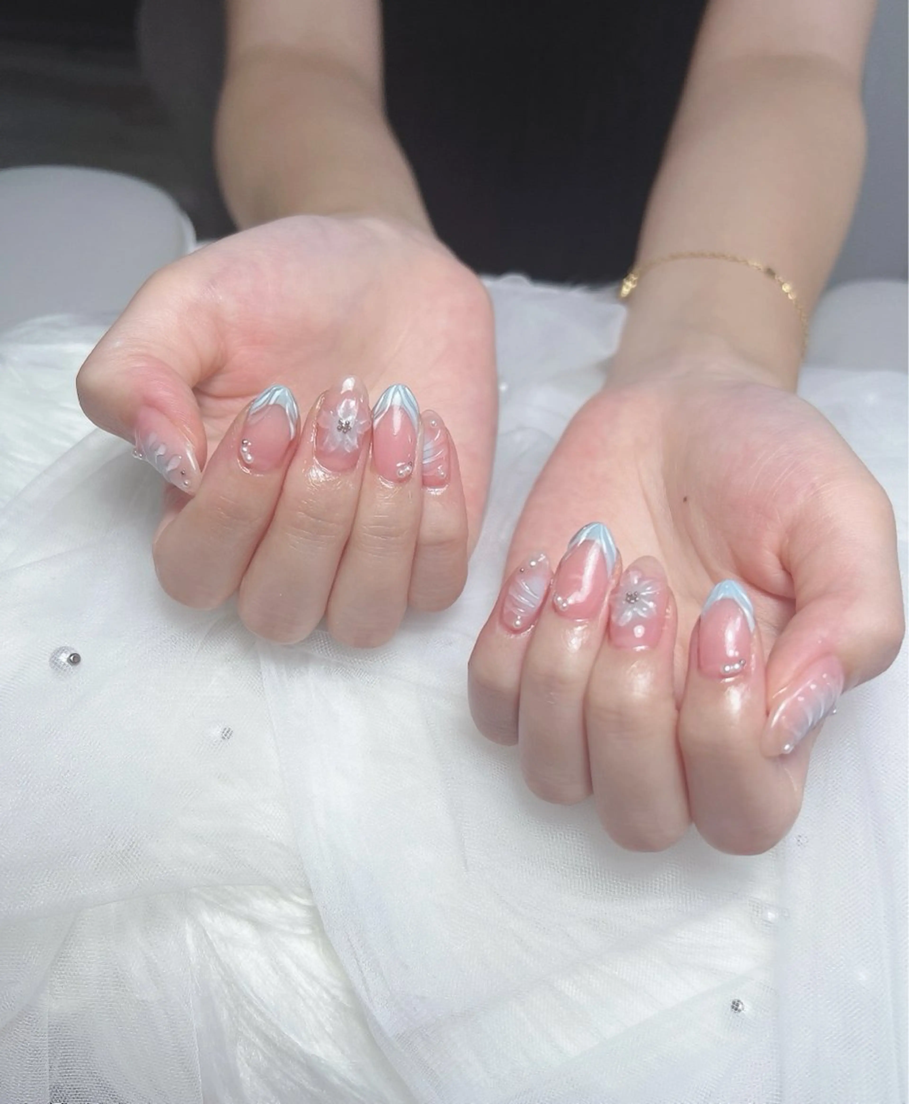 ネイル ハンドネイル T.Lee Nail Lilyのネイルデザイン
