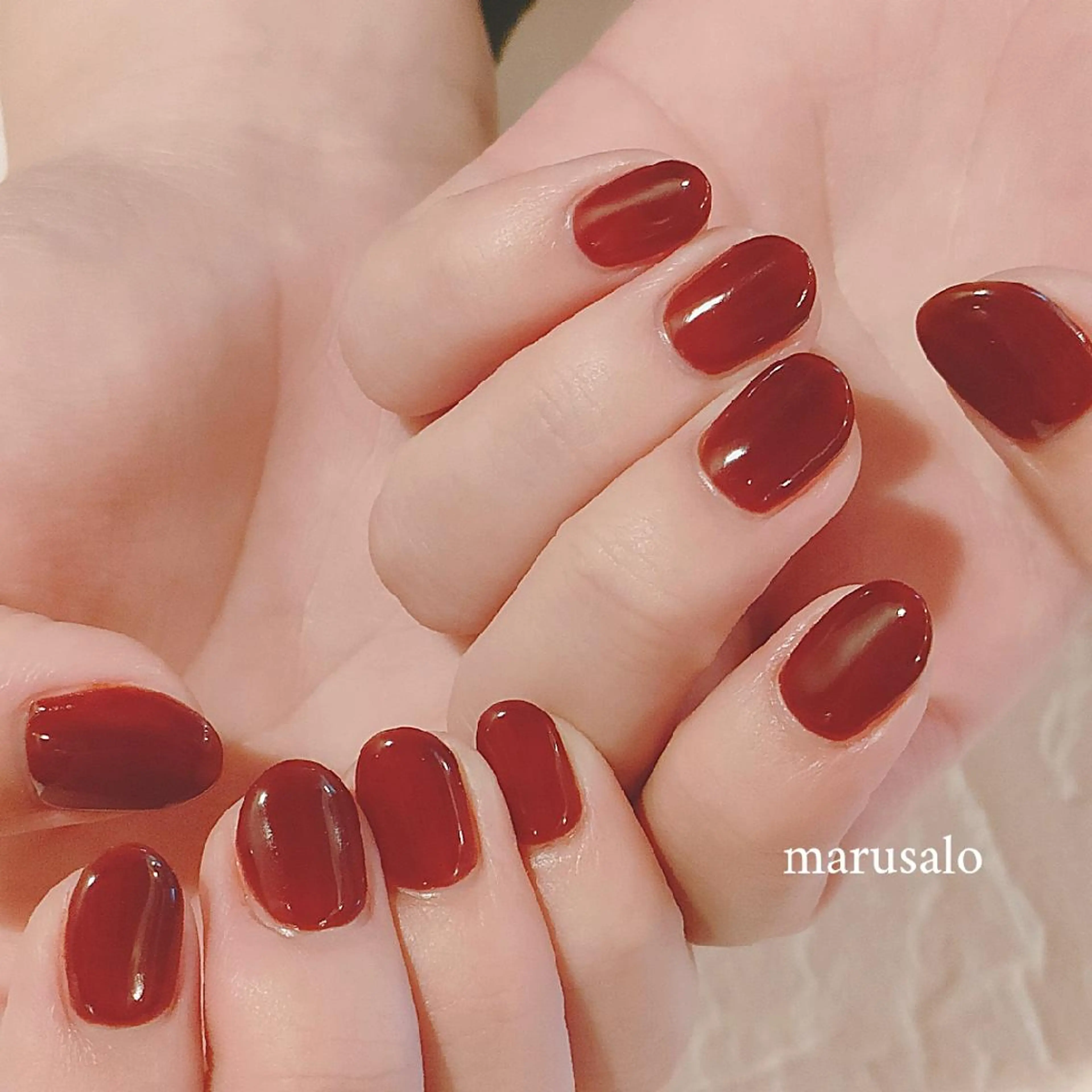 ネイル ボルドー ブラウン ワンカラーネイル シンプルネイル 冬ネイル ハンドネイル marusalo nailのネイルデザイン