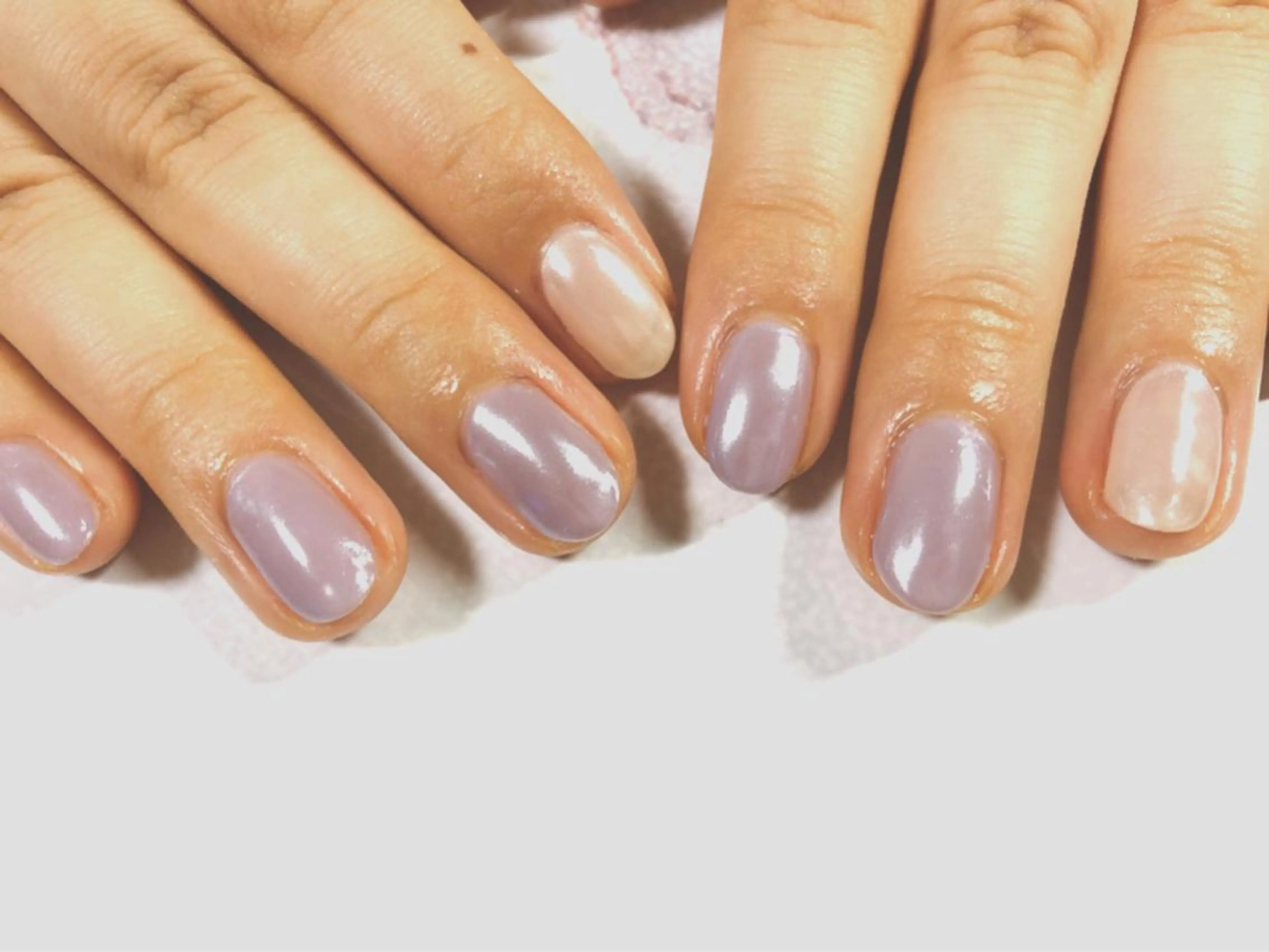 ネイル ミラーネイル ワンカラーネイル mogunail &blowのネイルデザイン