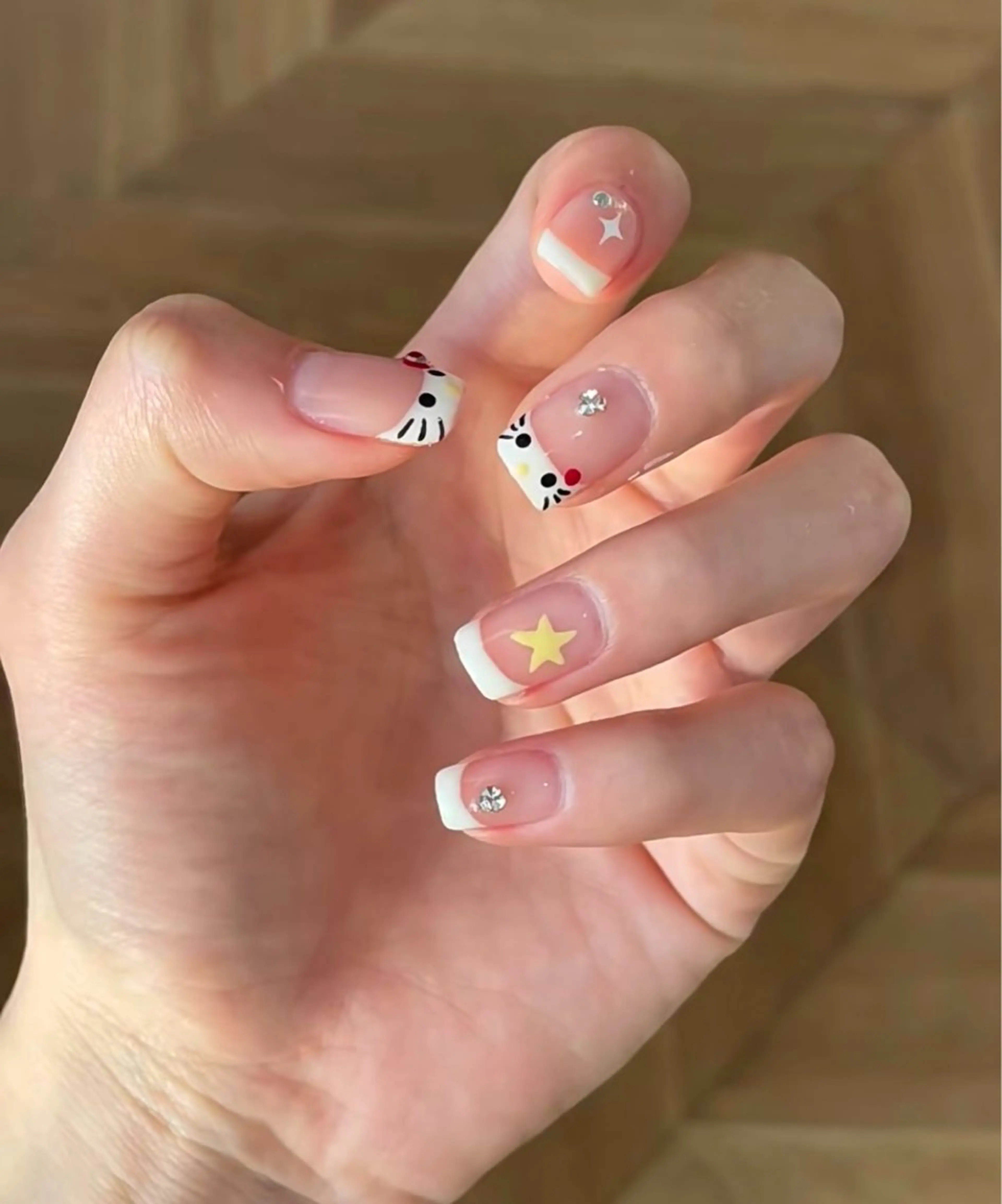 ネイル 💅E•U•B NAIL🌹所属・横浜市中区曙町 ネイルE·U·Bのネイルデザイン