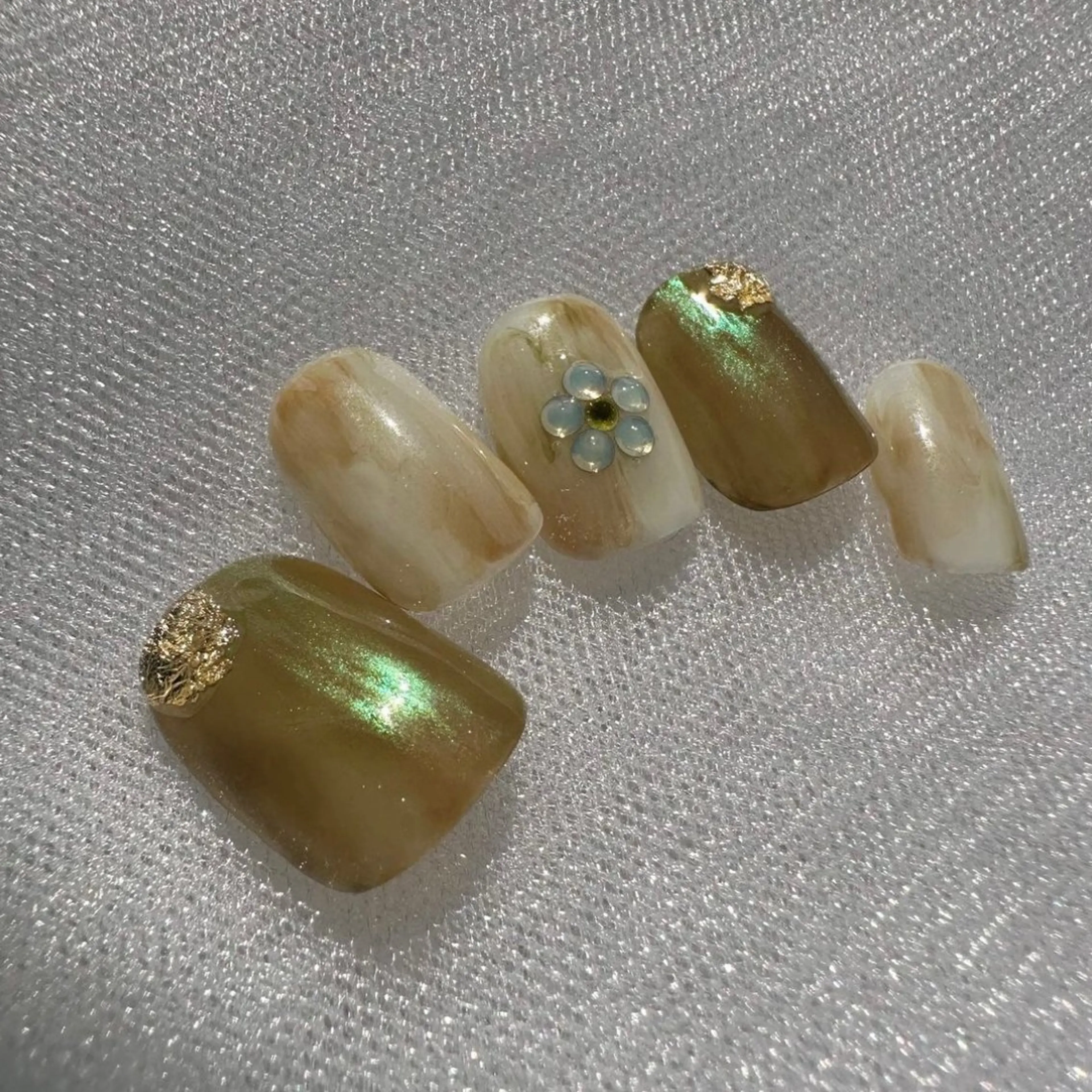 ネイル クリアネイル フラワーネイル 氷ネイル・うるうるネイル 韓国ネイル ミラーネイル 🪞KAPE NAIL 🪞のネイルデザイン