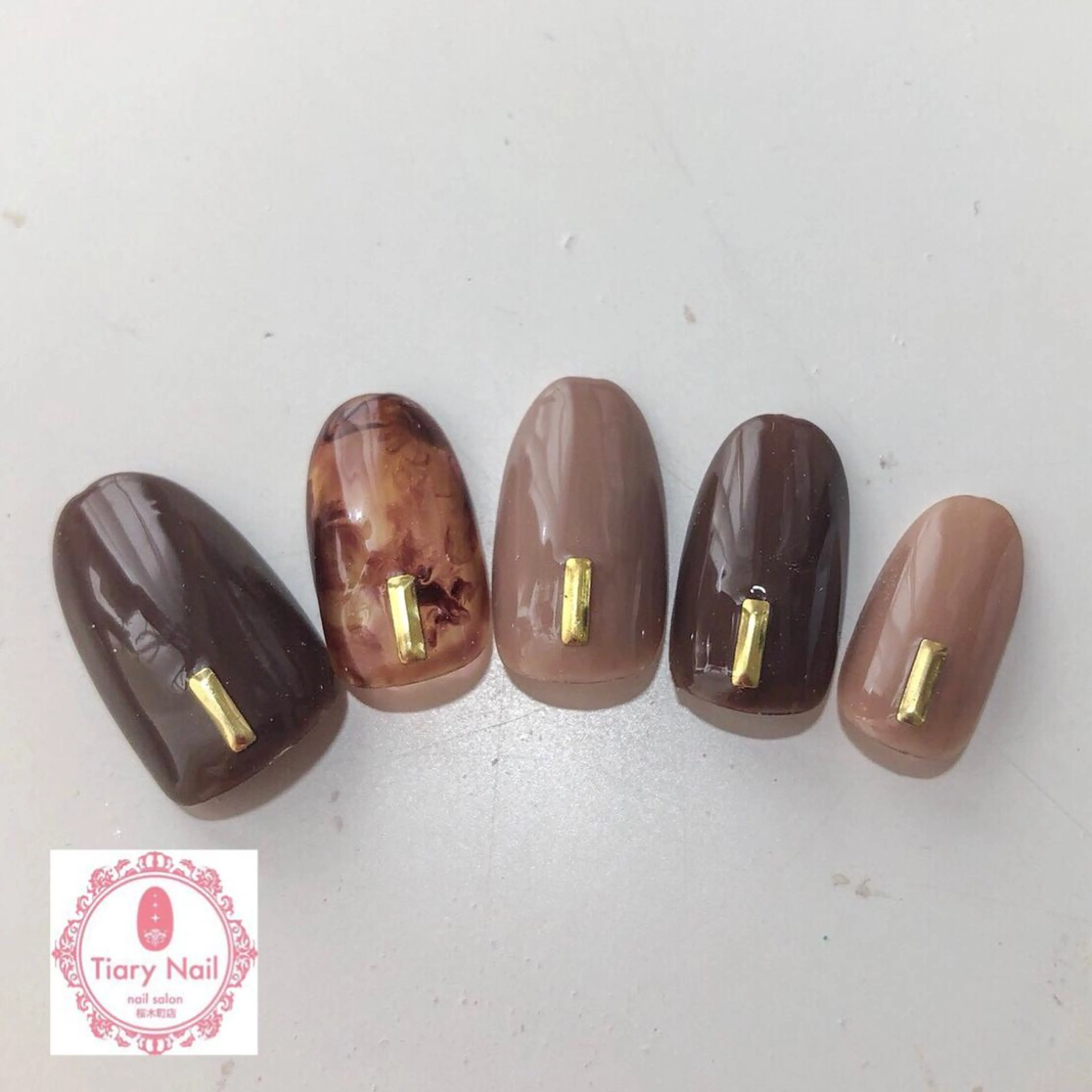 ネイル tiarynail K K🐼のネイルデザイン