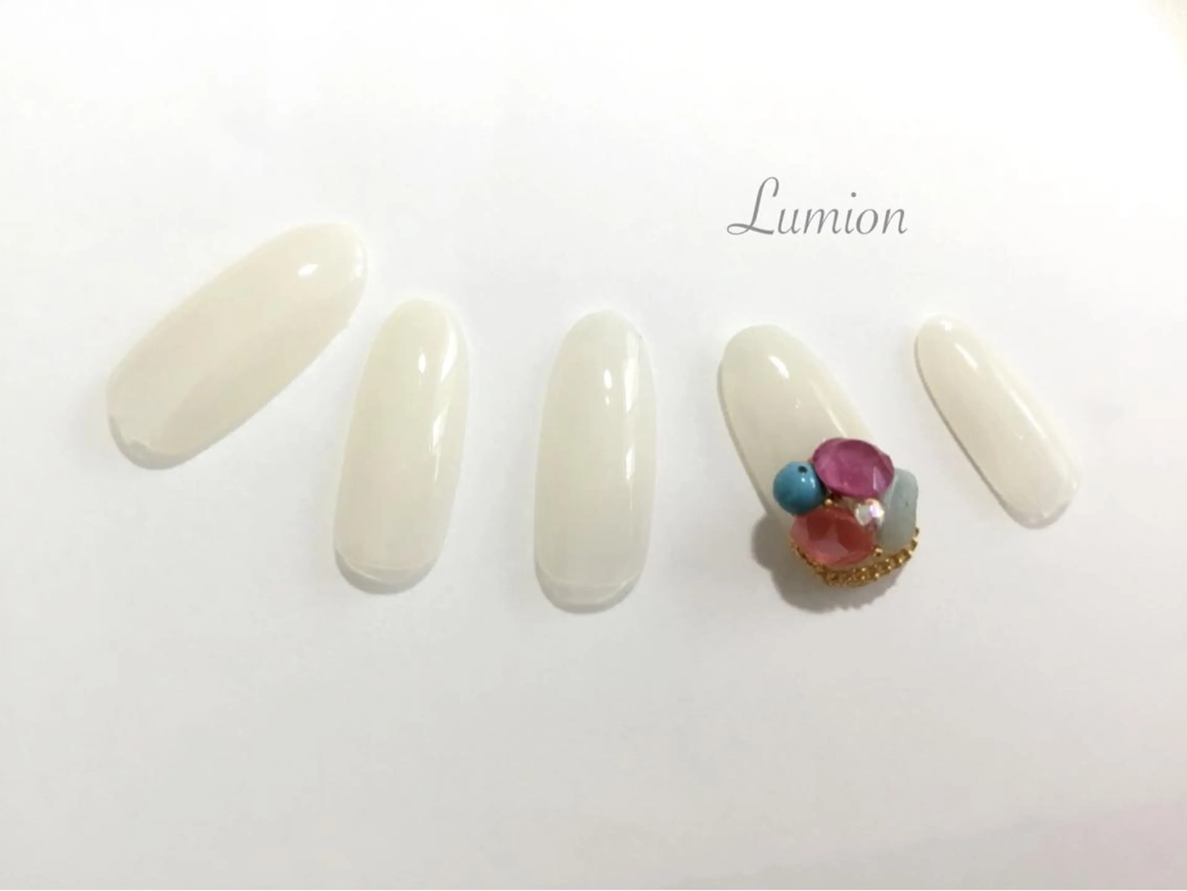 ネイル ハンドネイル nailroom Lumionのネイルデザイン