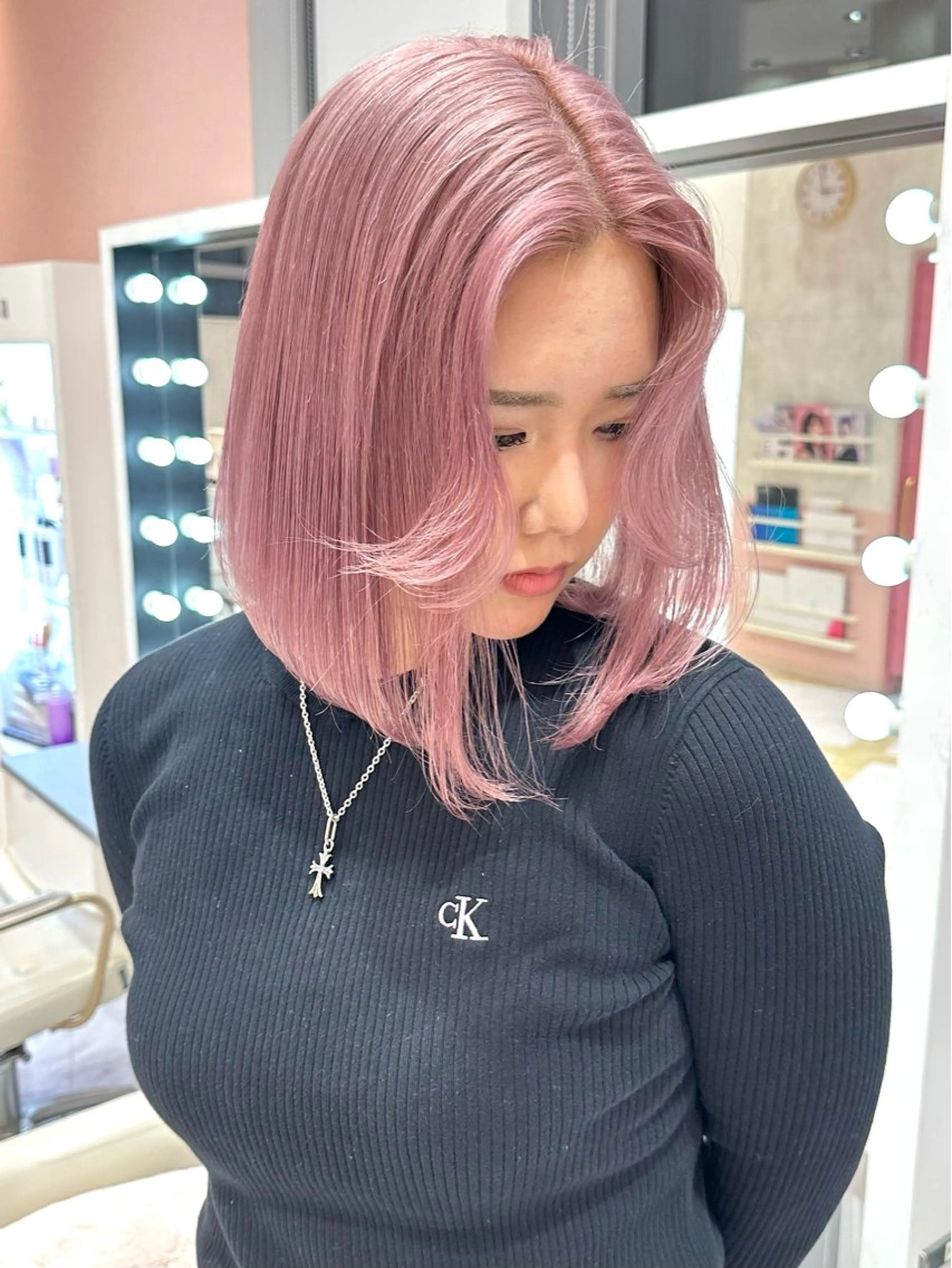 ショート ヘアカラー Lee四ツ橋 Sakuraのヘアスタイル