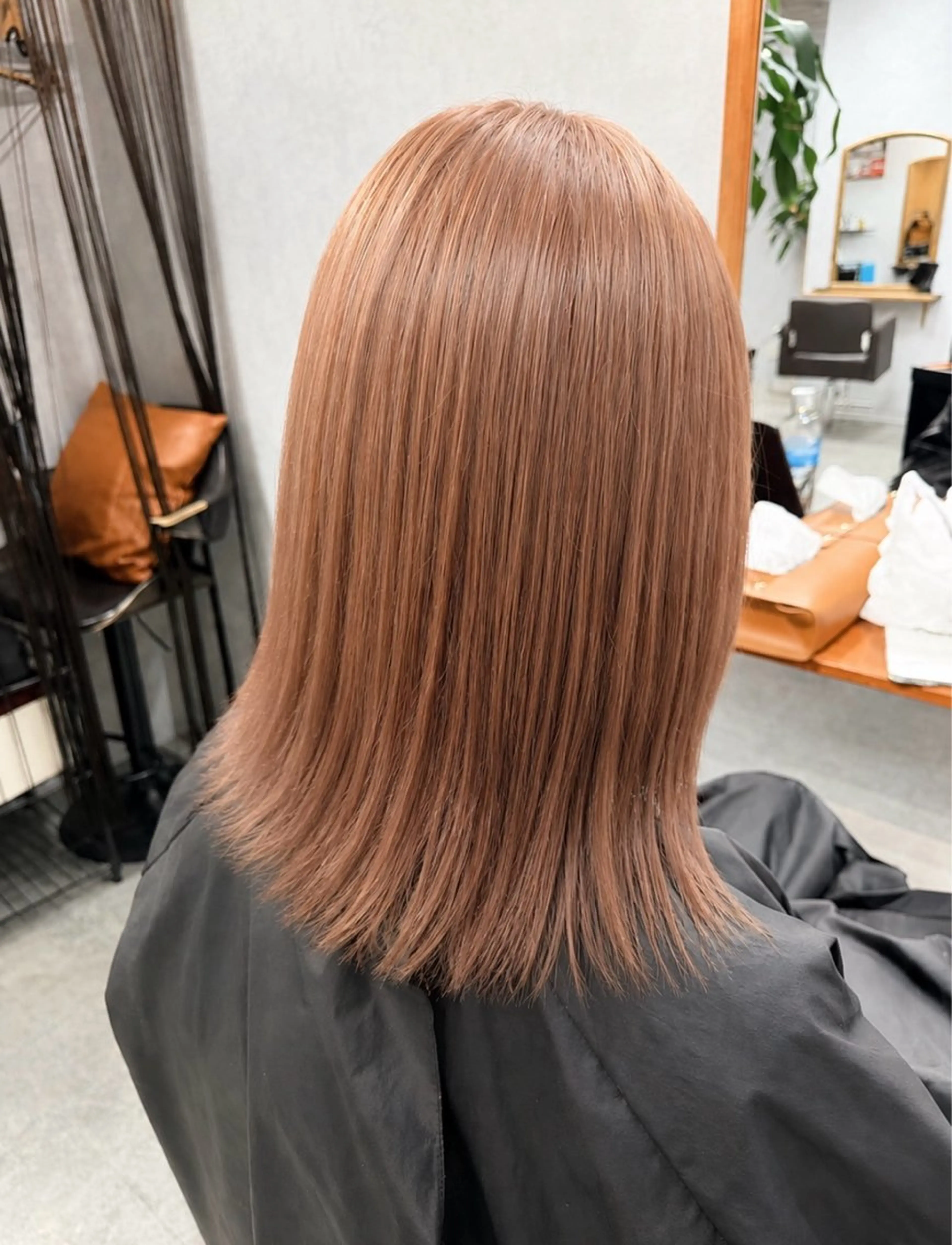 セミロング カラー ヘアカラー C'LD Hair トモヤのヘアスタイル