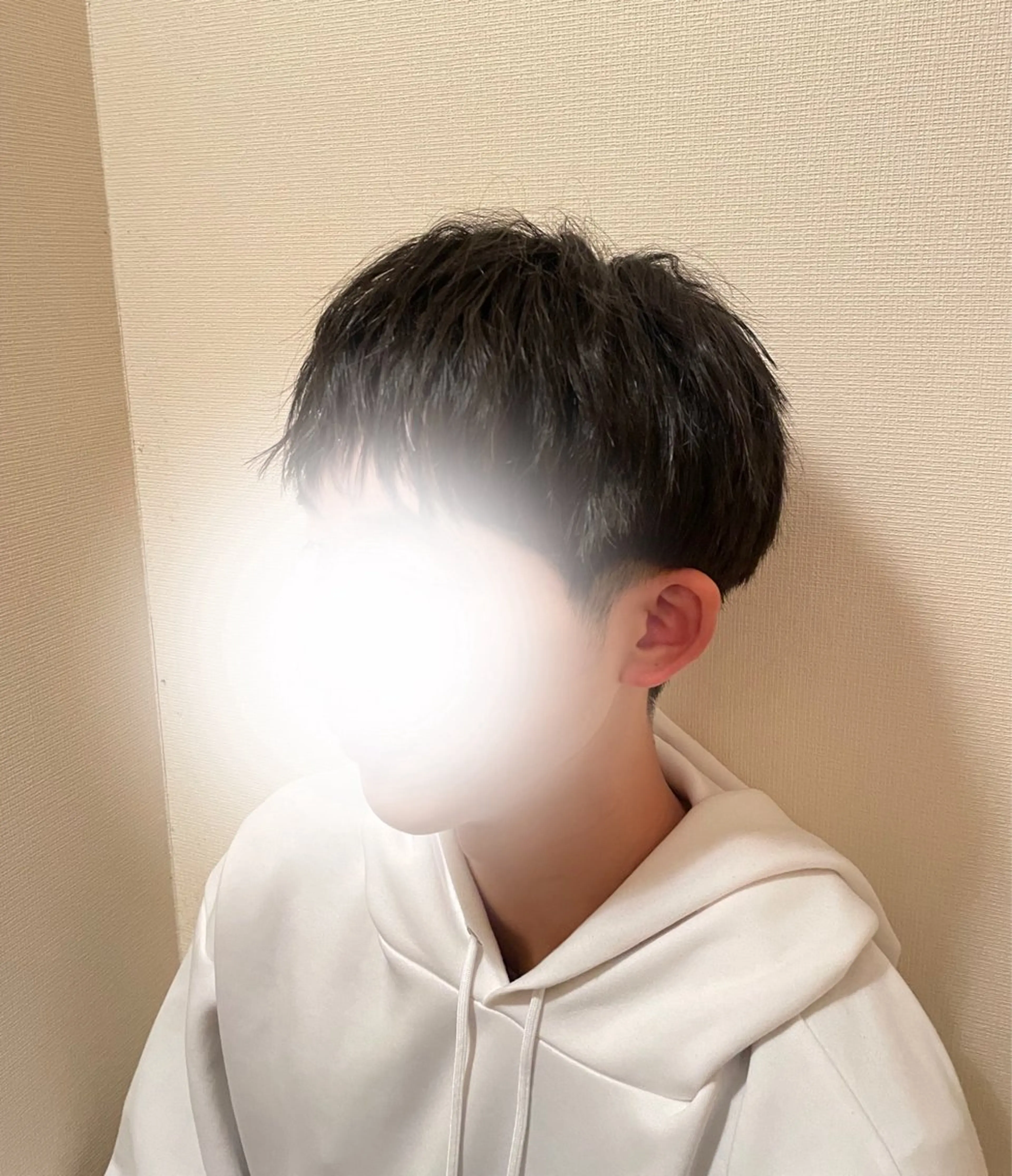 メンズ ブリーチなしカラー/ 暖色カラー/艶カラーのヘアスタイル