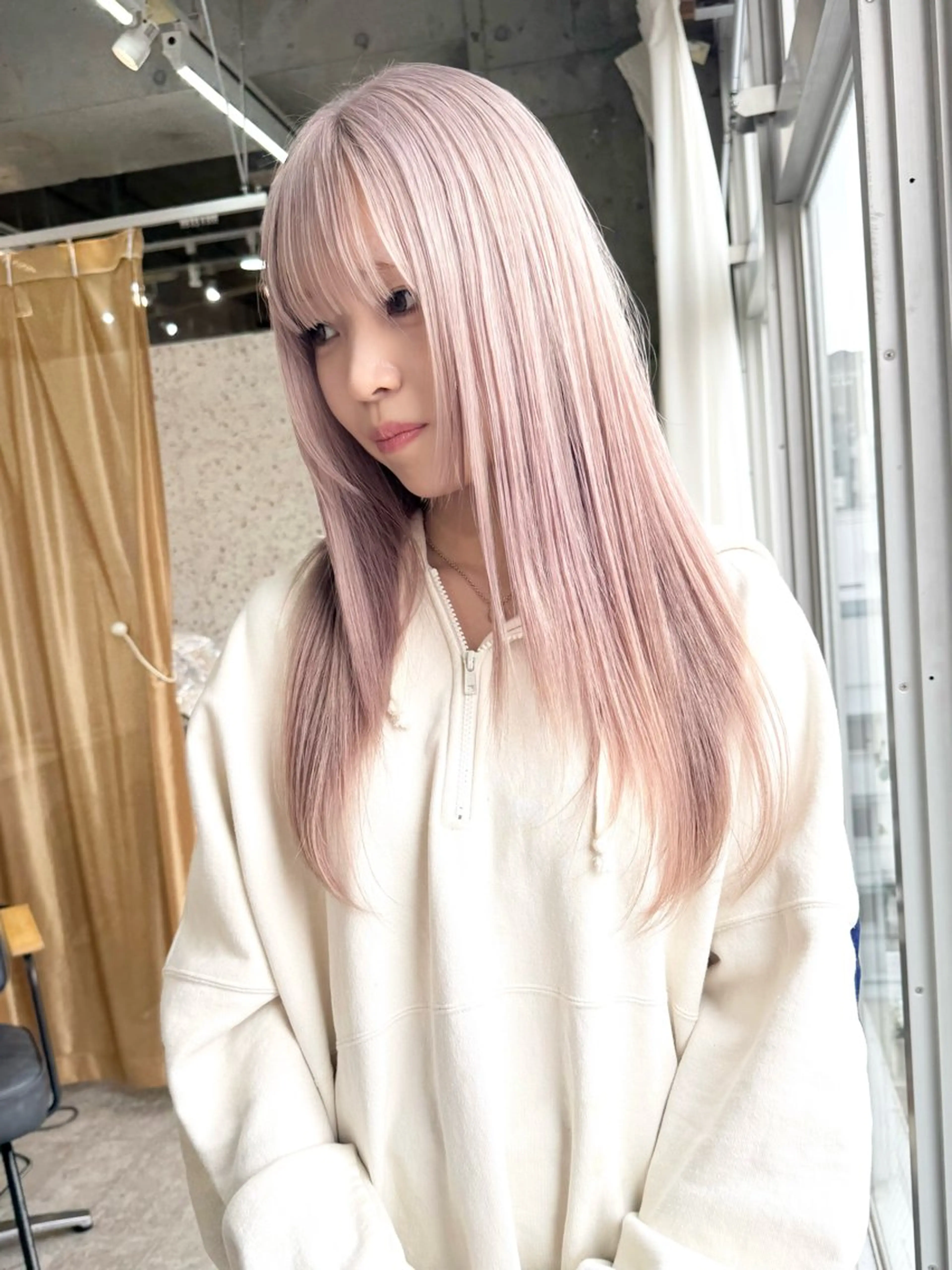 ロング カラー バレイヤージュ ブリーチ ケアブリーチ ハイライトカラー インナーカラー ヘアカラー トリートメント lani ブリーチ /ダブルカラーのヘアスタイル