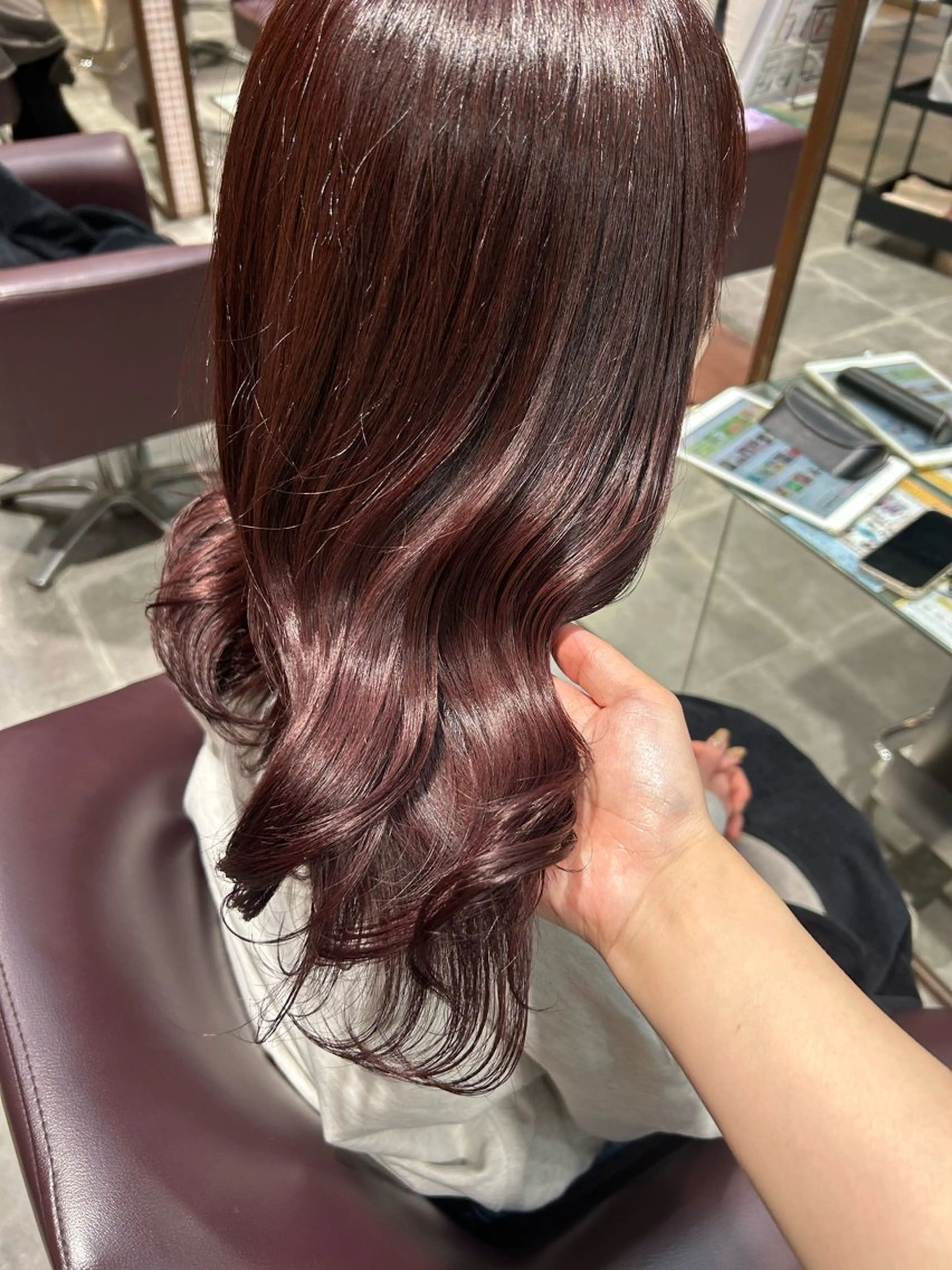 ロング カラー ブラウンカラー ピンクカラー ピンクブラウン カット ヘアカラー トリートメント La Bless所属・LaBless 天王寺RINOのヘアスタイル