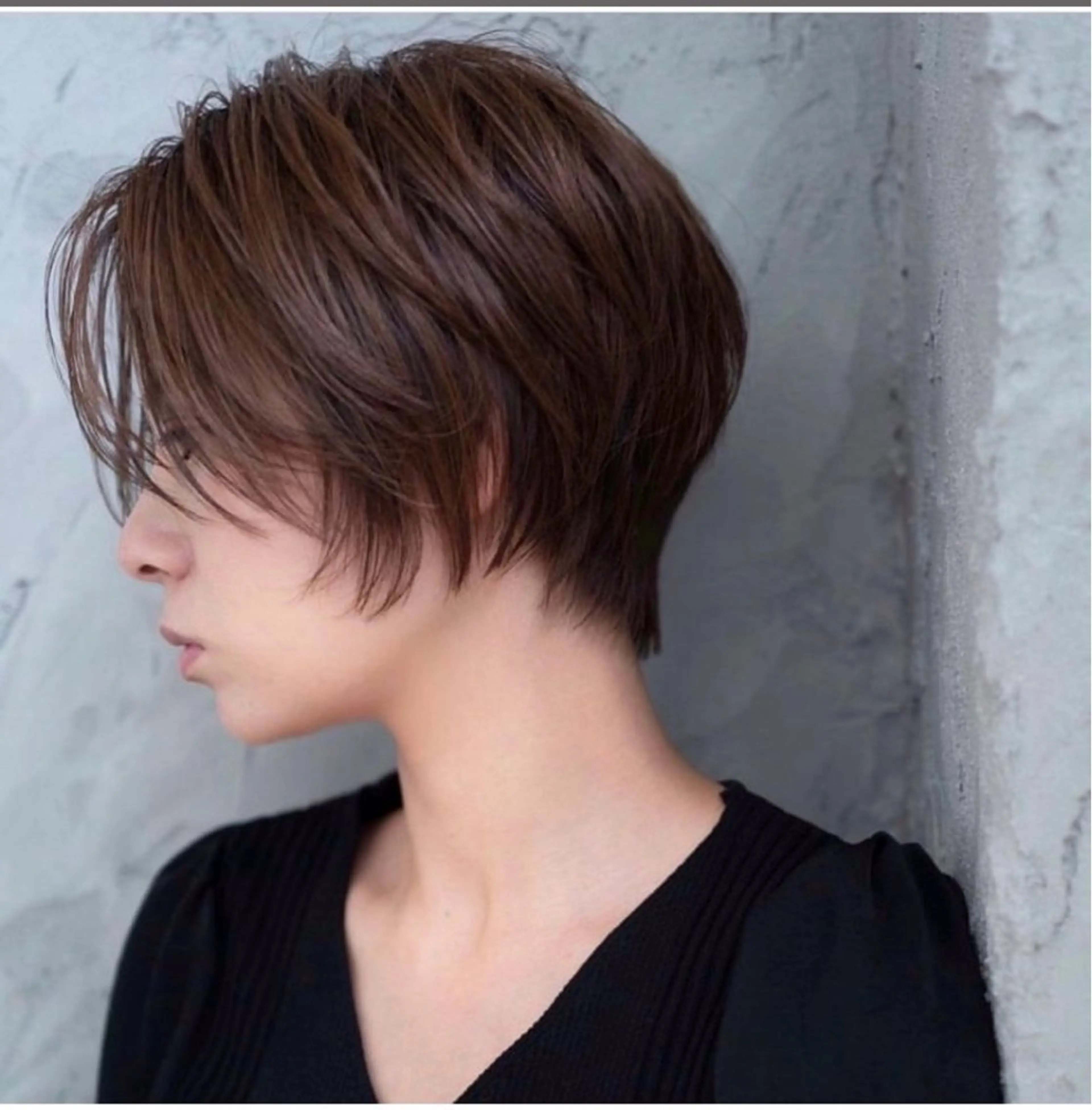 ショート カット ヘアカラー 小村 誠也のヘアスタイル