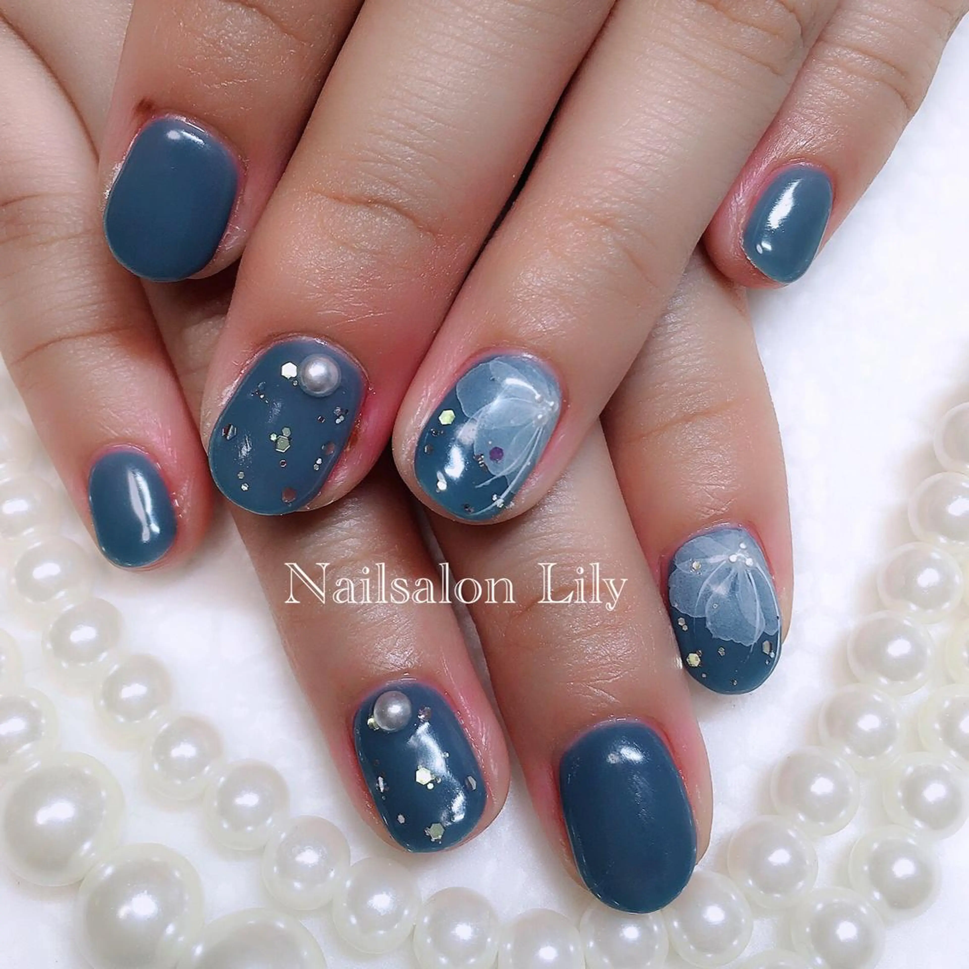 ネイル フラワーネイル Lily*nail 🌻Mii🌻のネイルデザイン